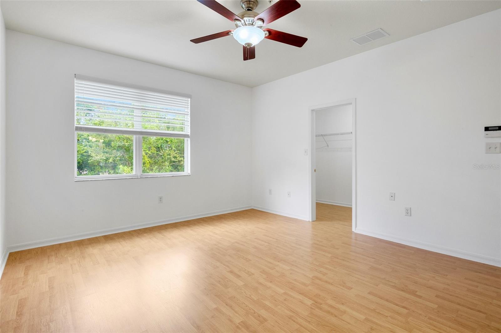 Image 20 of 46 For 3811 Parkridge Circle 2-104