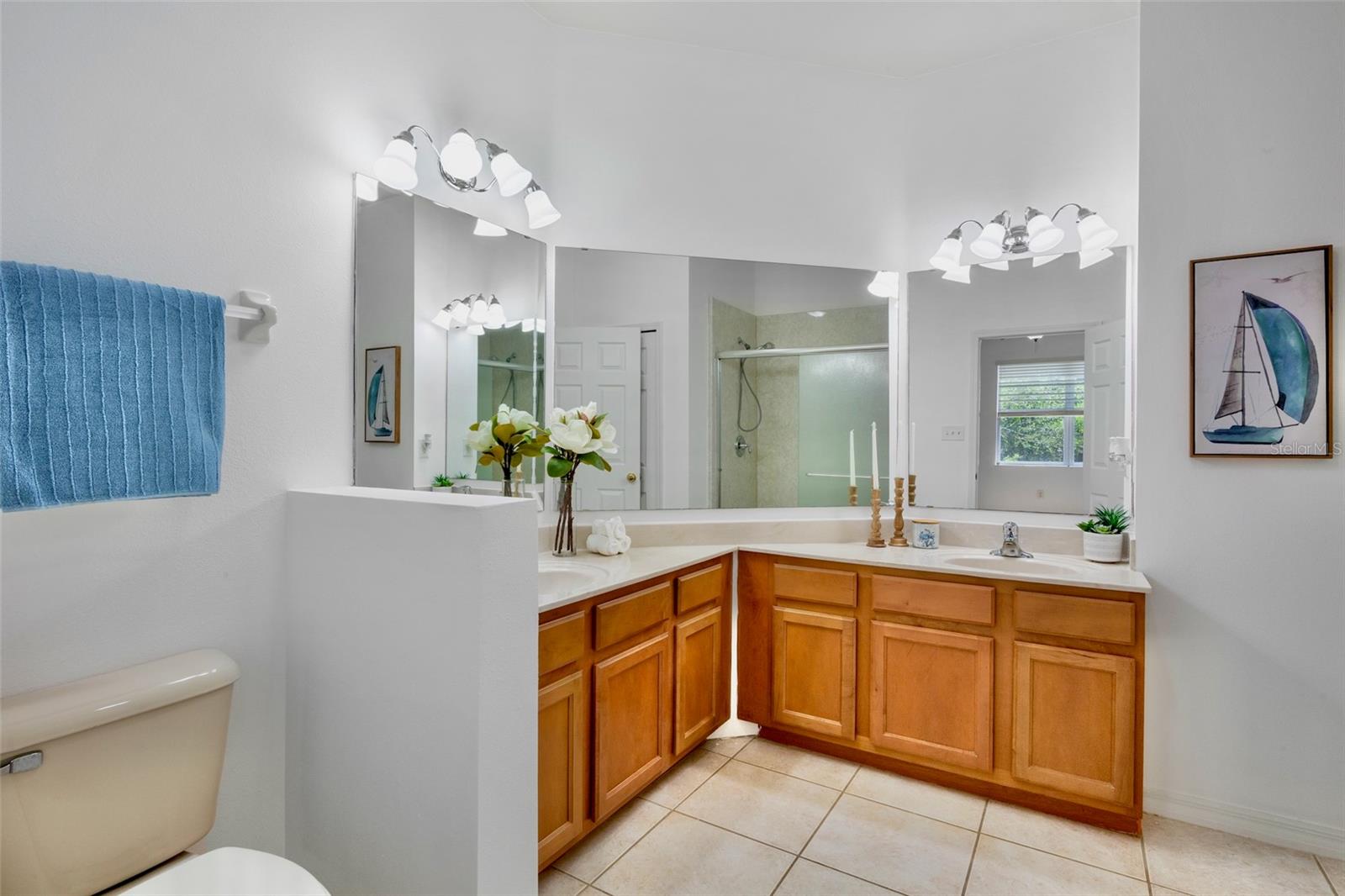Image 23 of 46 For 3811 Parkridge Circle 2-104