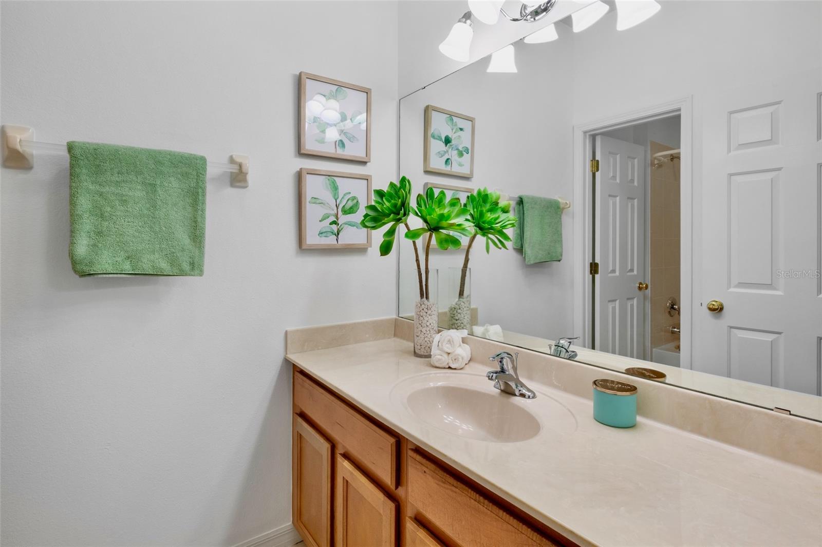 Image 27 of 46 For 3811 Parkridge Circle 2-104