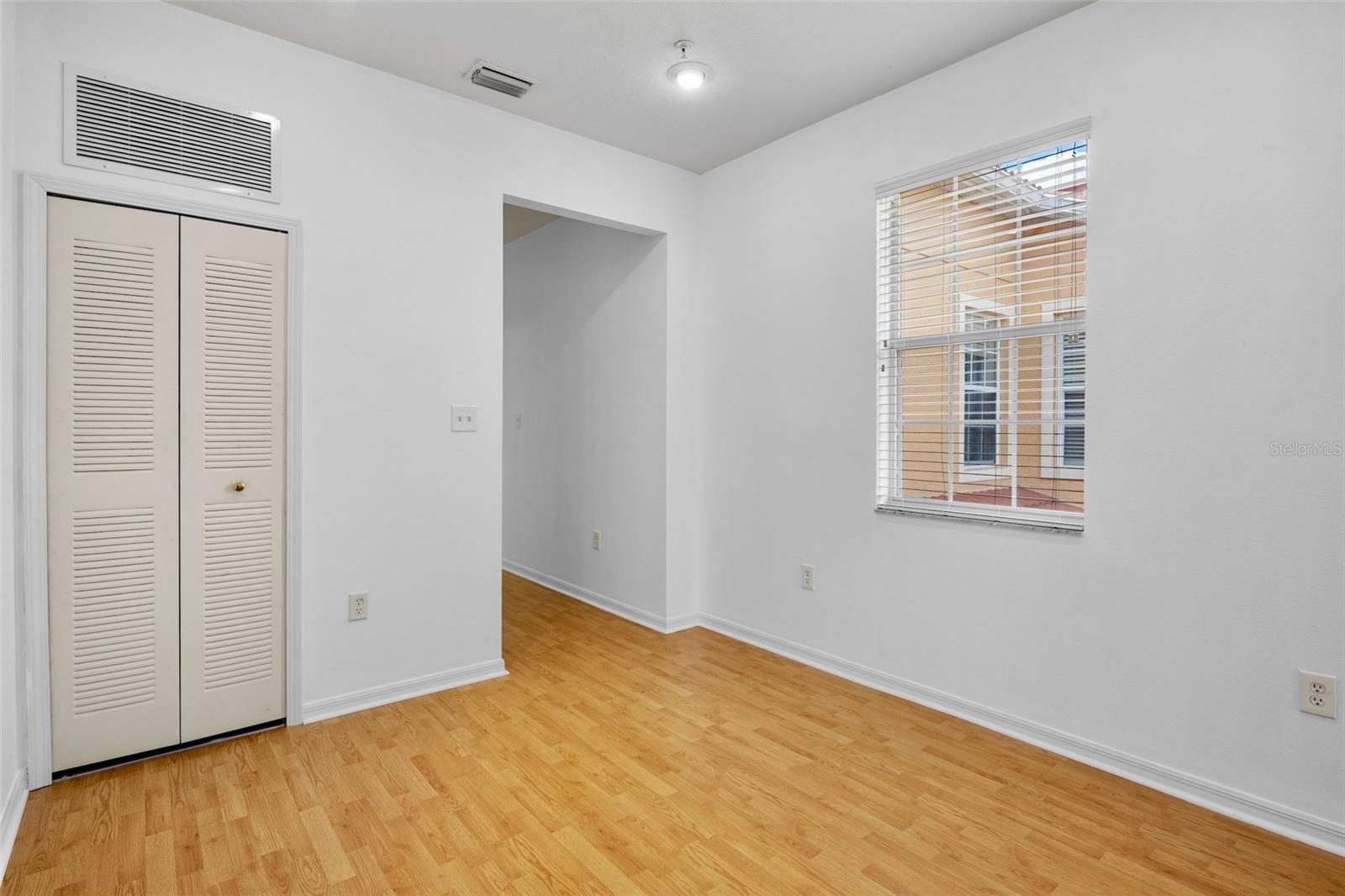 Image 29 of 46 For 3811 Parkridge Circle 2-104