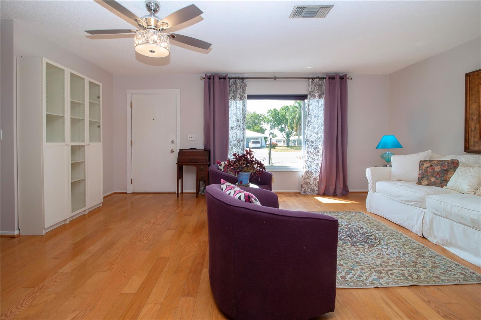 Image 14 of 93 For 808 Mandarin Circle