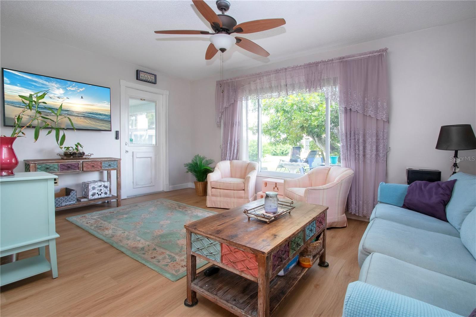 Image 21 of 93 For 808 Mandarin Circle