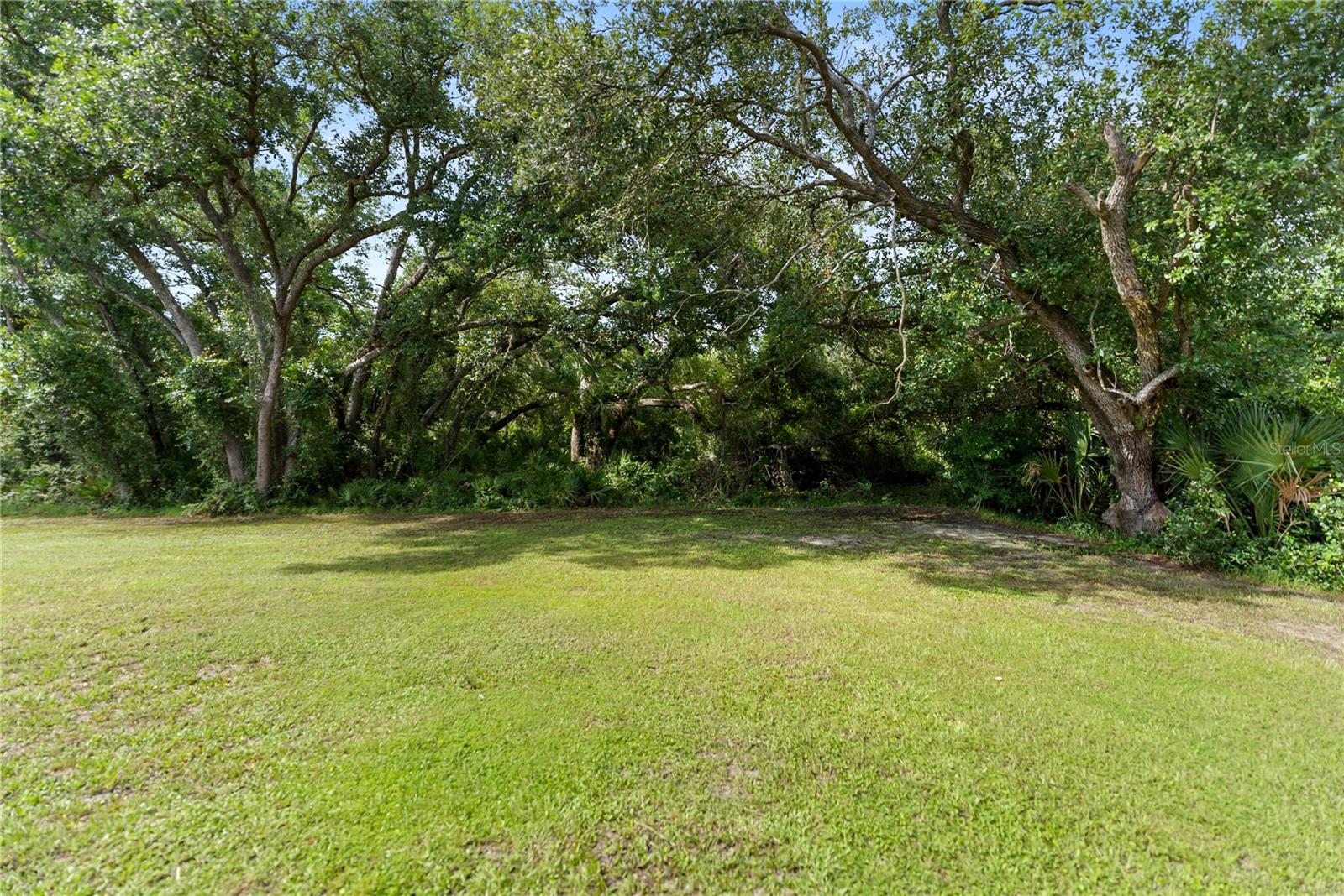 Image 10 of 63 For 16451 Chamberlain Boulevard