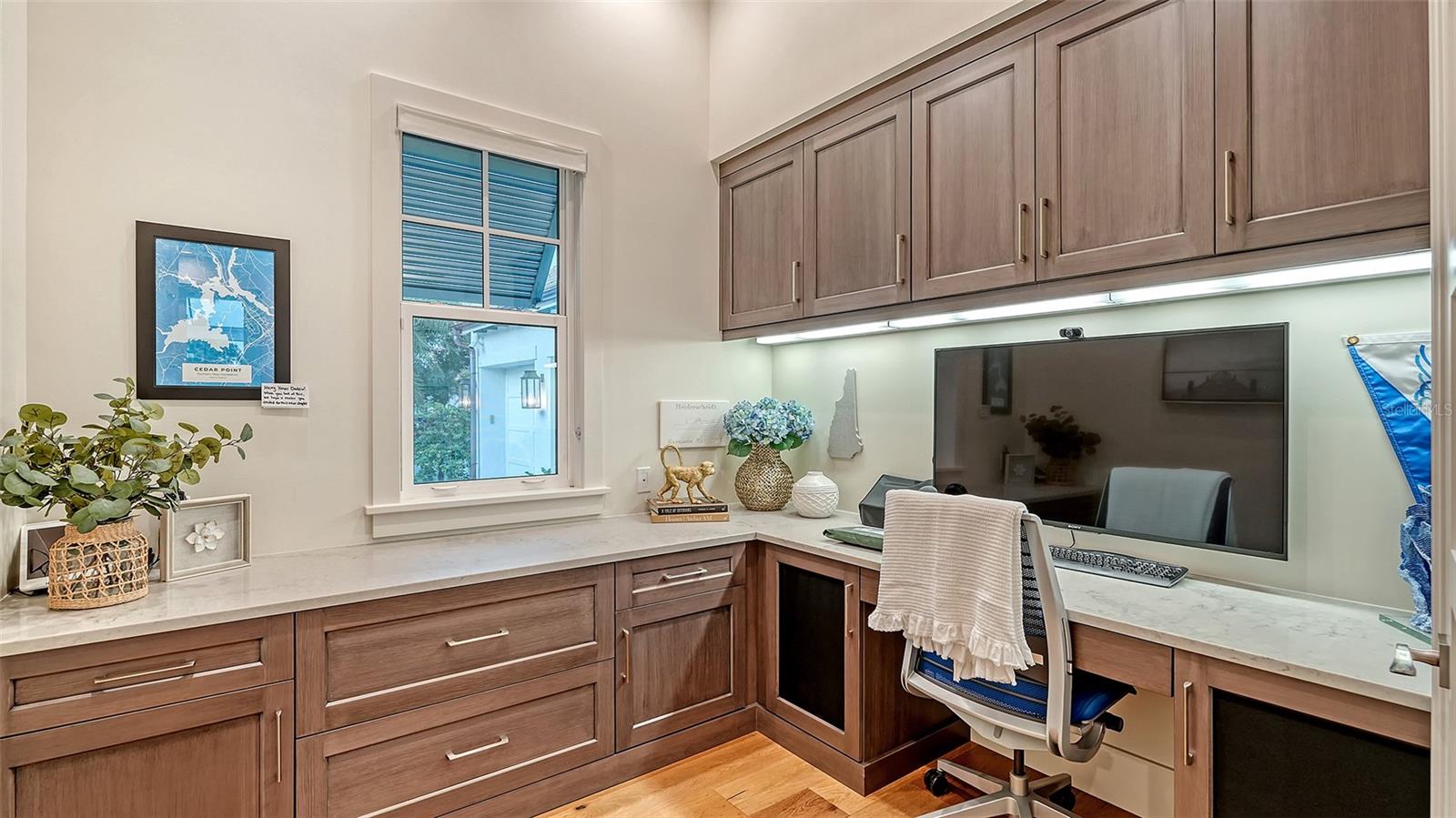 Image 37 of 90 For 15904 Baycross Drive