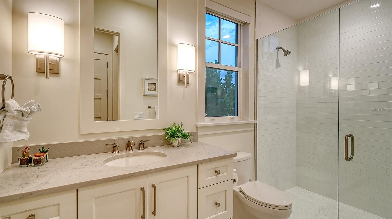 Image 51 of 90 For 15904 Baycross Drive