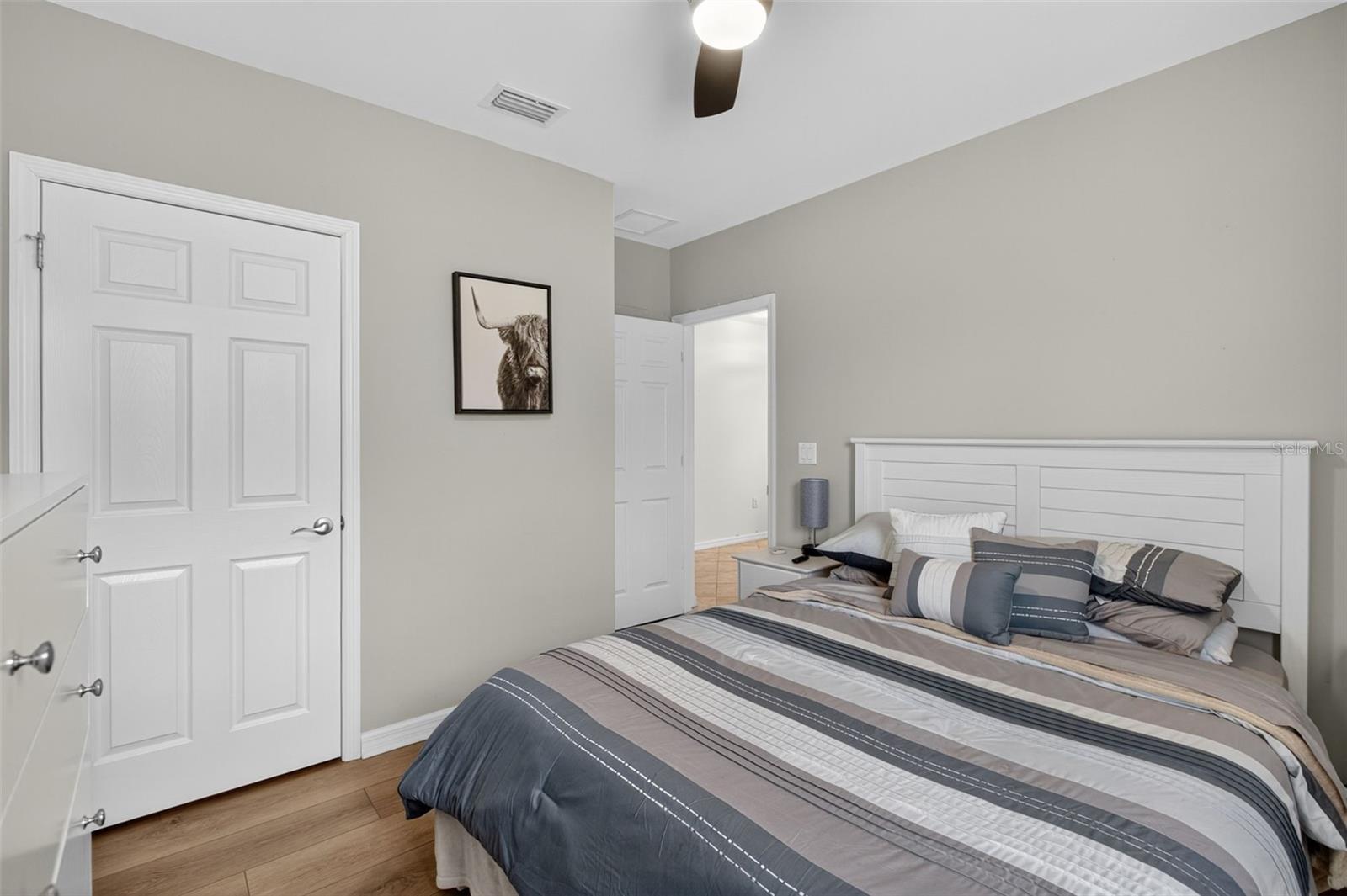 Image 15 of 53 For 3206 Birchin Lane