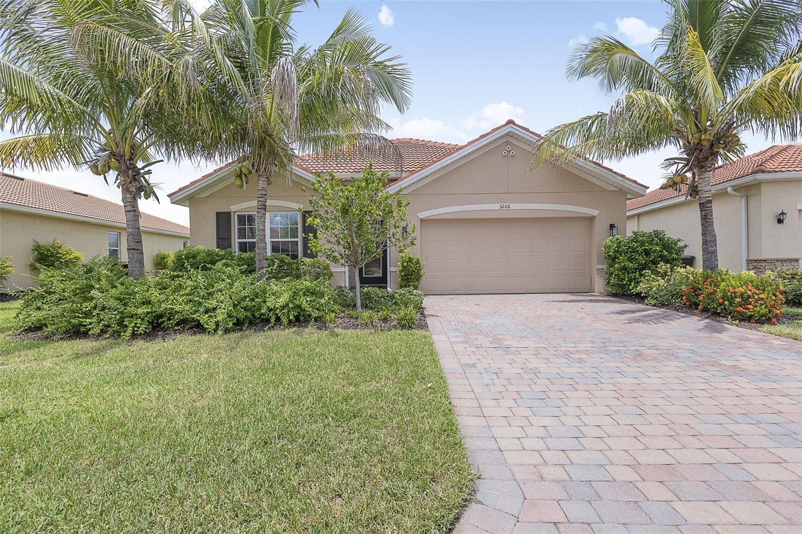 Image 2 of 53 For 3206 Birchin Lane