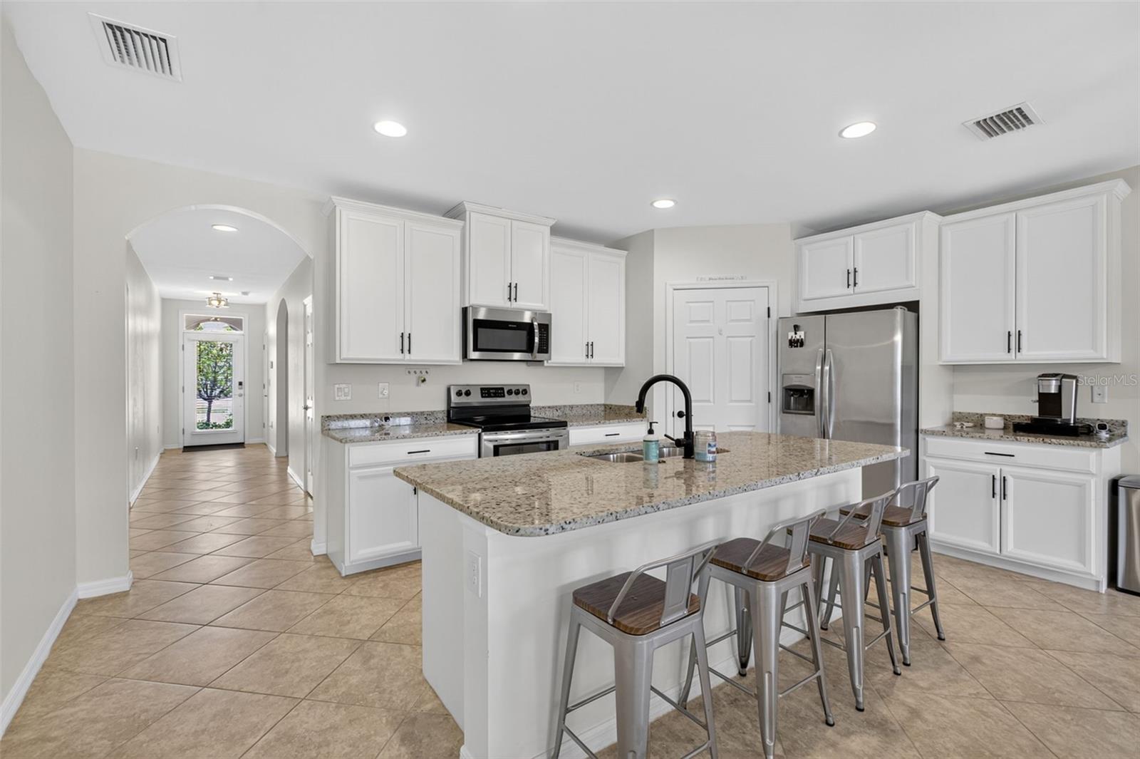 Image 21 of 53 For 3206 Birchin Lane
