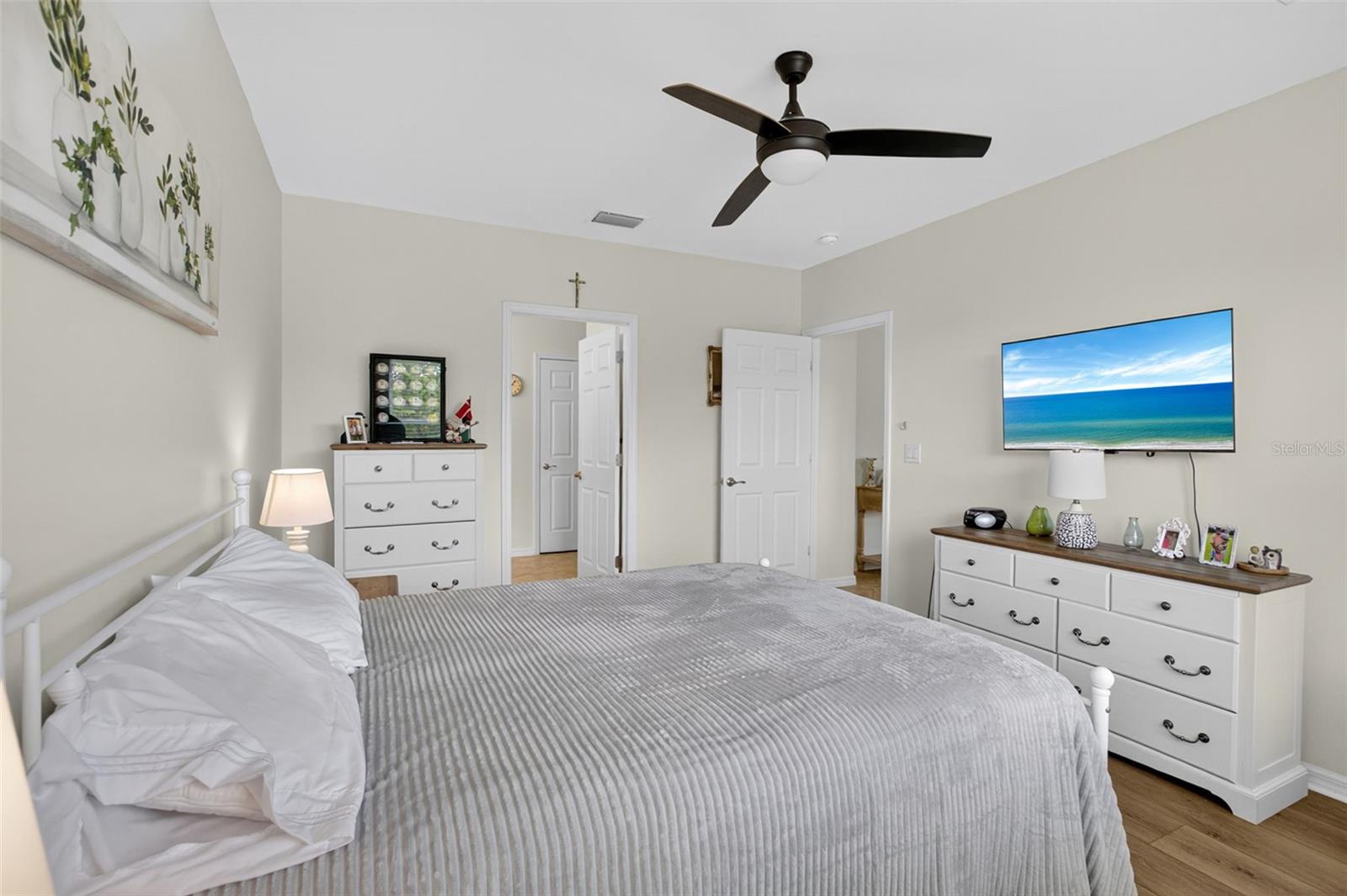 Image 31 of 53 For 3206 Birchin Lane