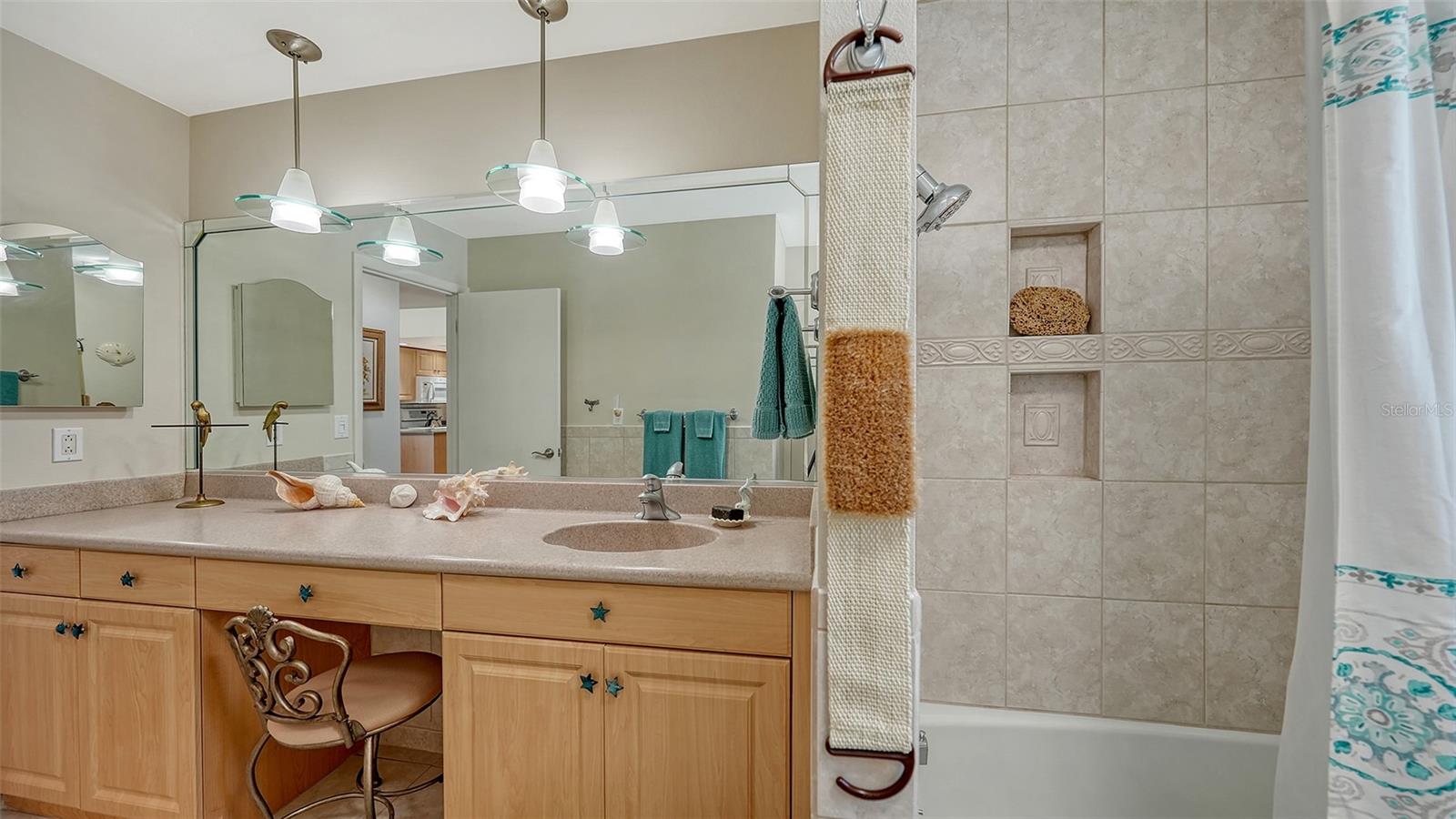 Image 22 of 41 For 9207 Bimini Drive