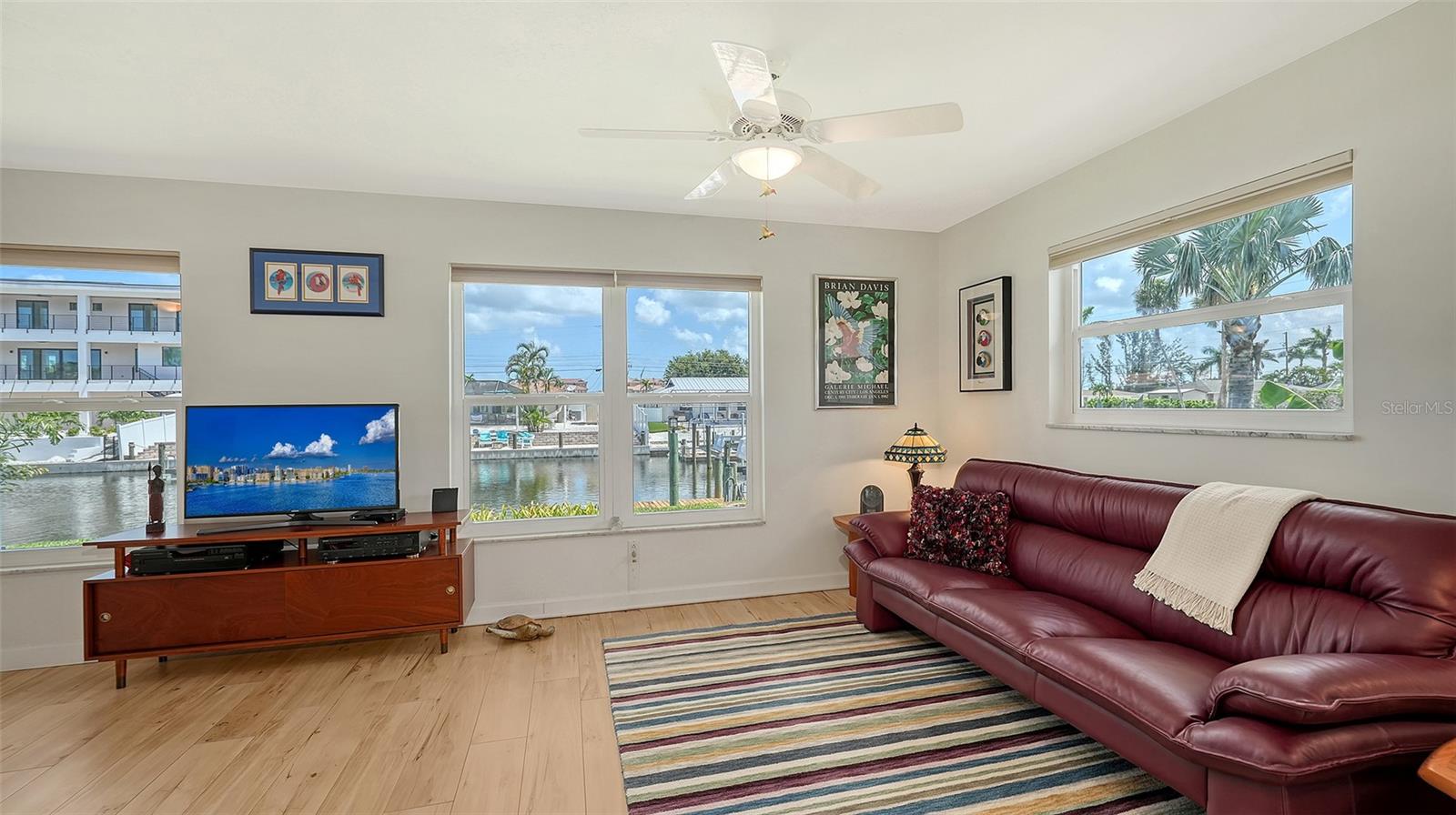 Image 23 of 41 For 9207 Bimini Drive
