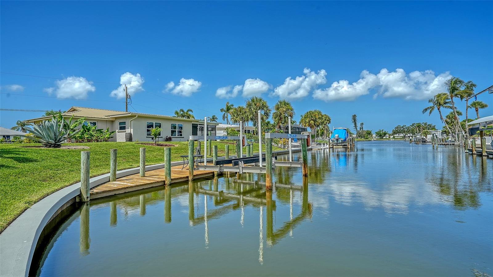 Image 28 of 41 For 9207 Bimini Drive