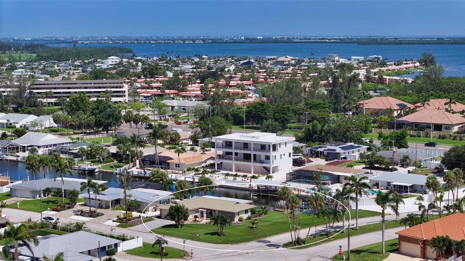 Image 5 of 41 For 9207 Bimini Drive