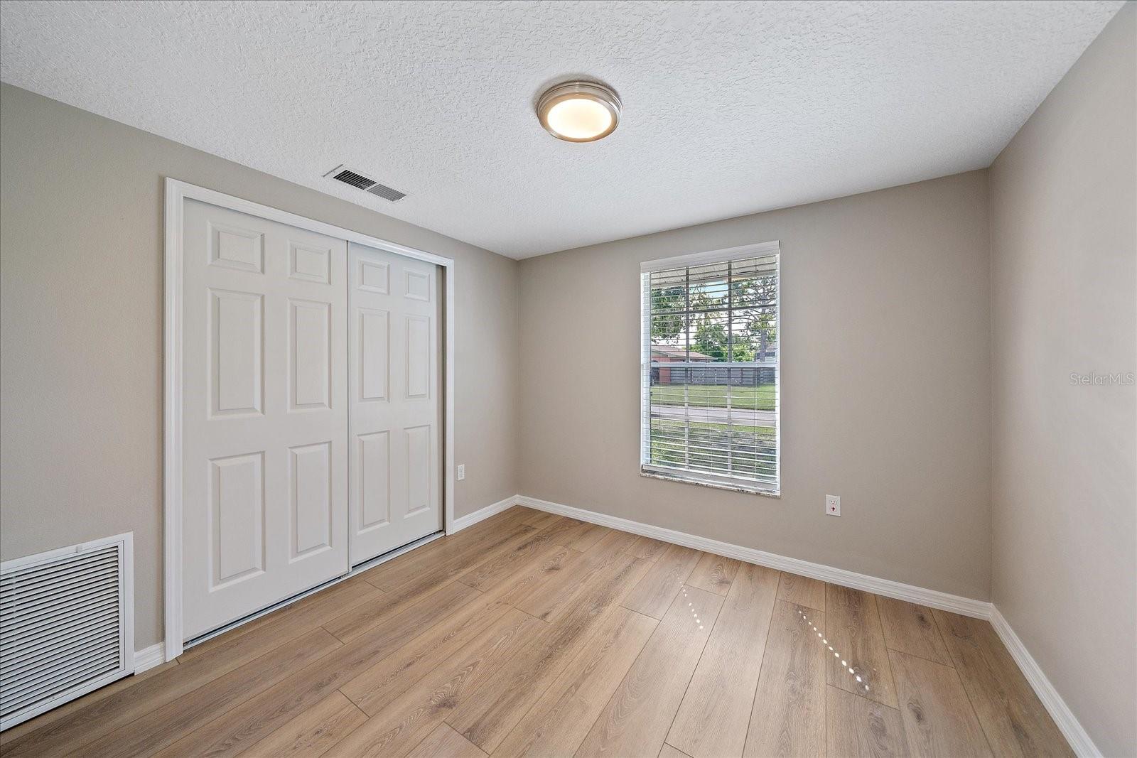 Image 17 of 44 For 3032 Golden Rain Drive