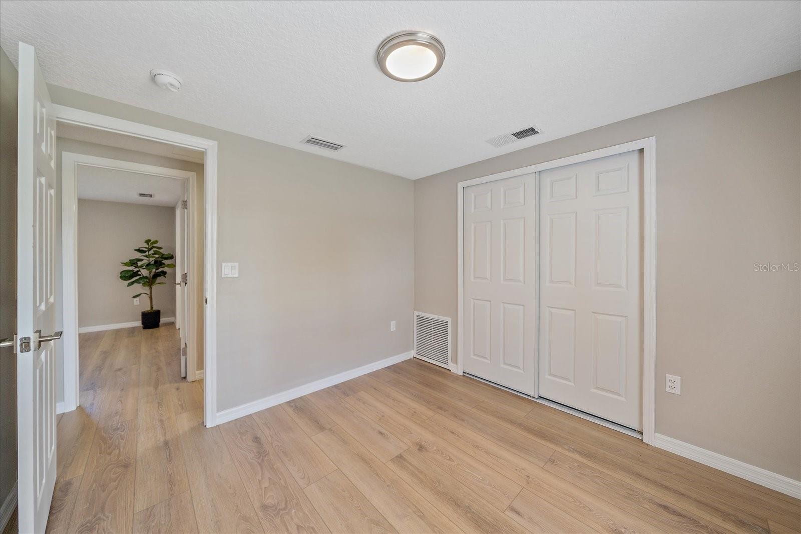Image 19 of 44 For 3032 Golden Rain Drive
