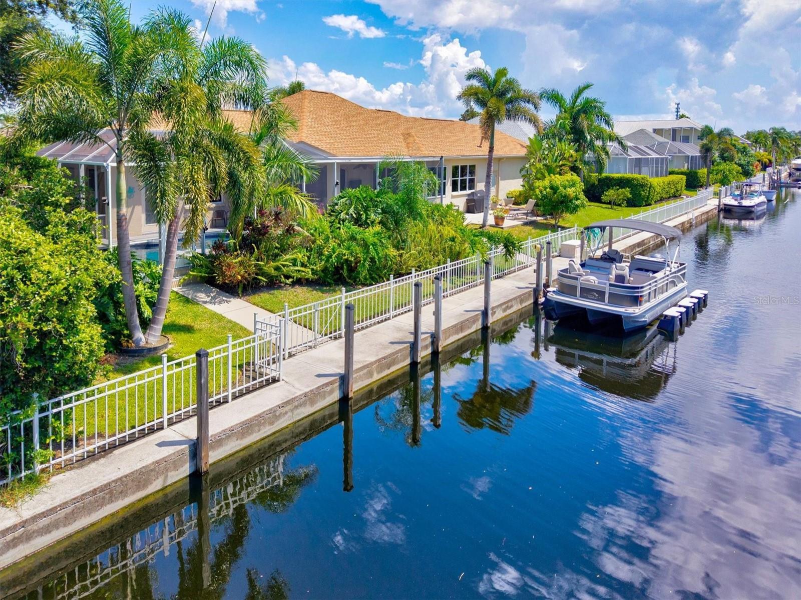 Details for 4712 Compass Drive, BRADENTON, FL 34208