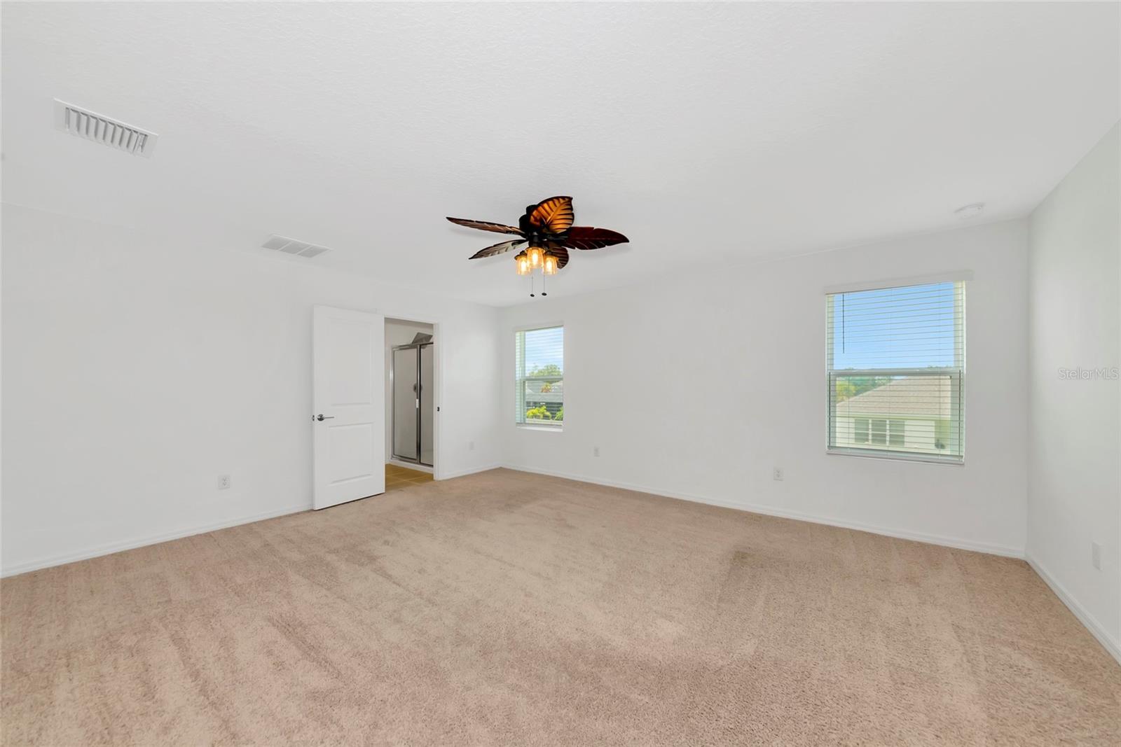 Image 12 of 27 For 5921 Laurelcrest Glen