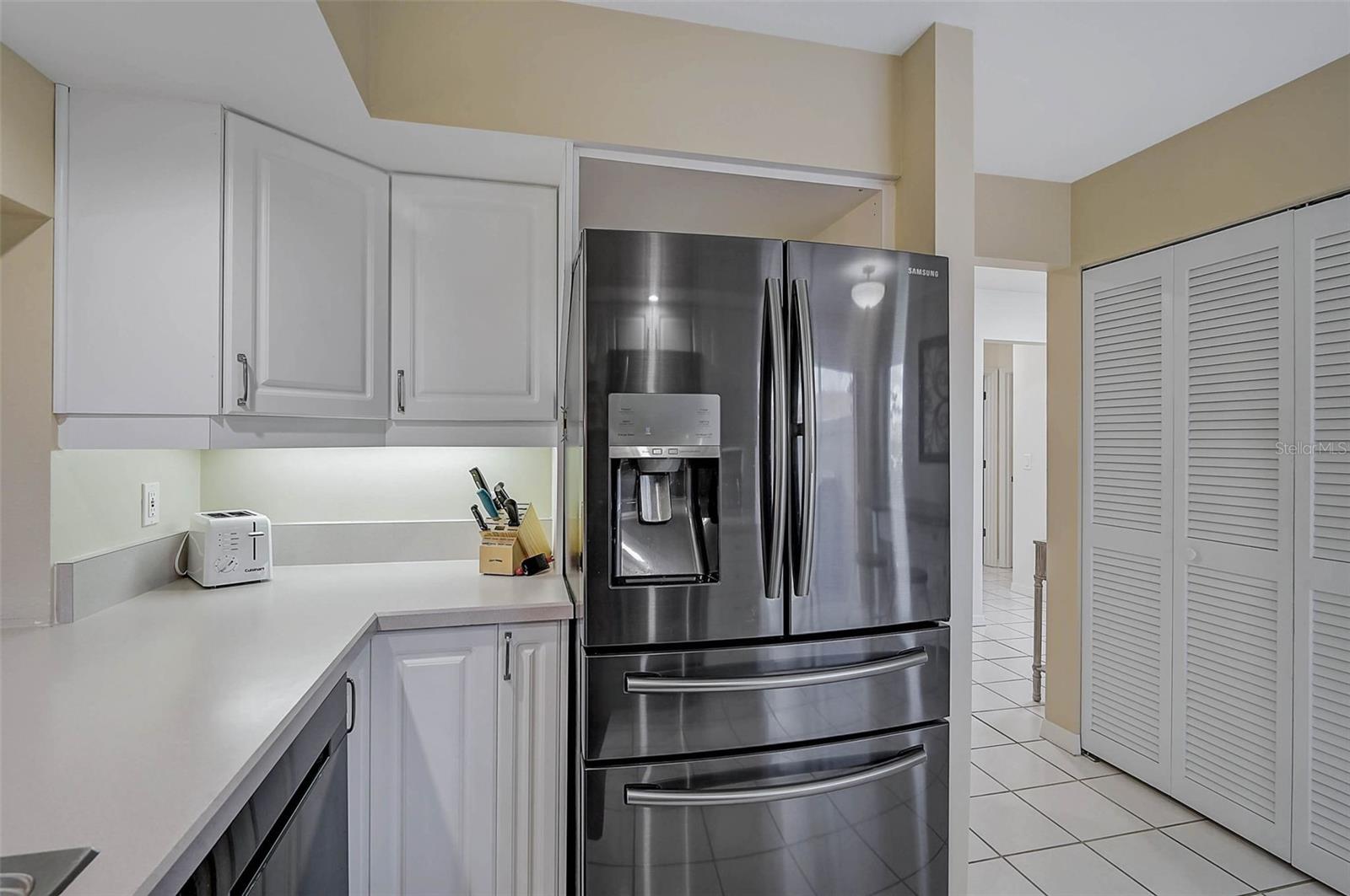 Image 16 of 50 For 7341 Golf Pointe Circle