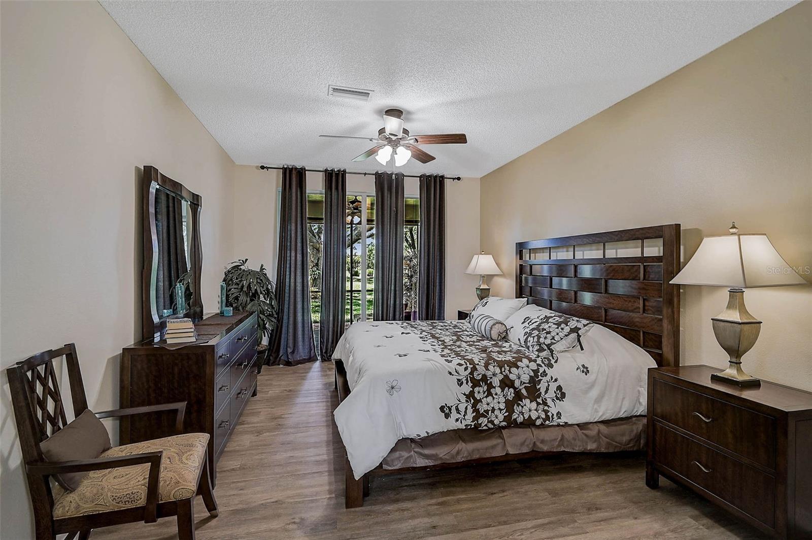 Image 20 of 50 For 7341 Golf Pointe Circle