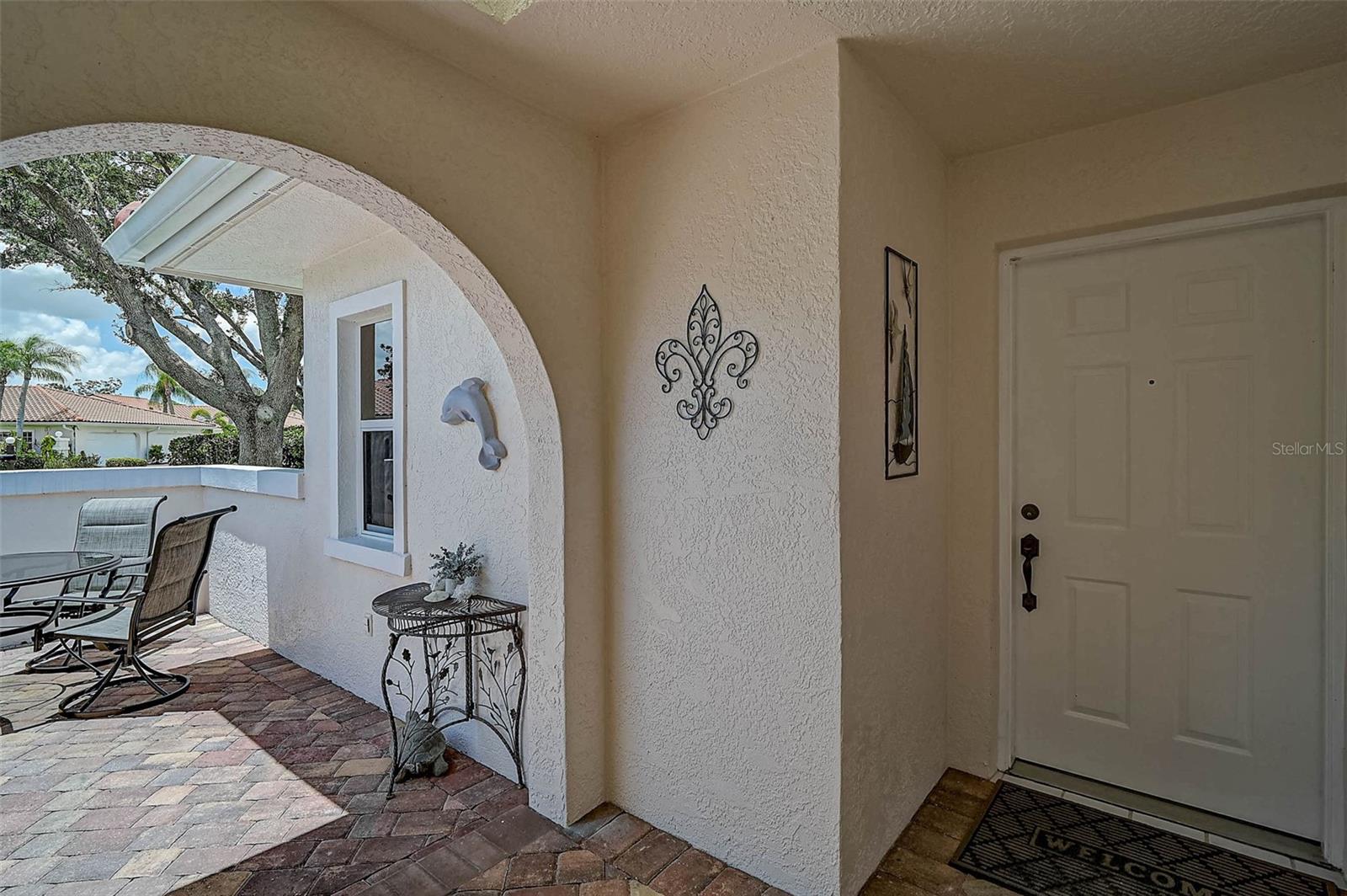 Image 7 of 50 For 7341 Golf Pointe Circle