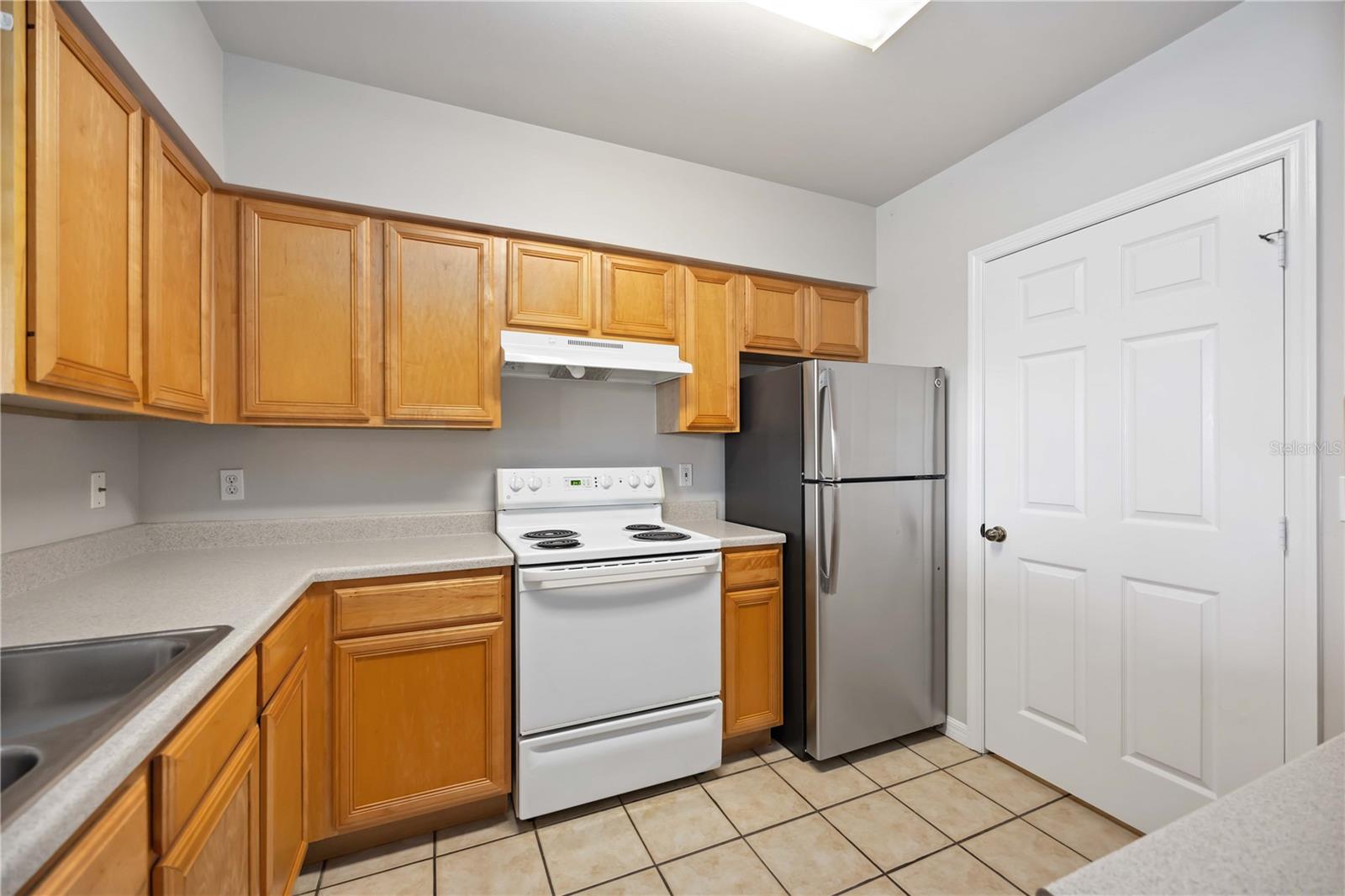 Image 14 of 38 For 3005 Chianti Court 206