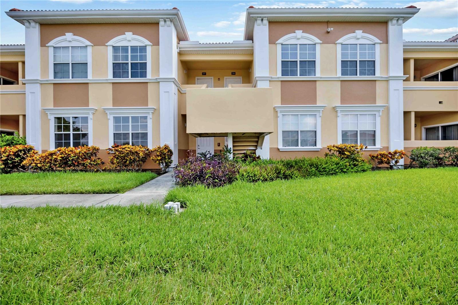 Image 2 of 38 For 3005 Chianti Court 206