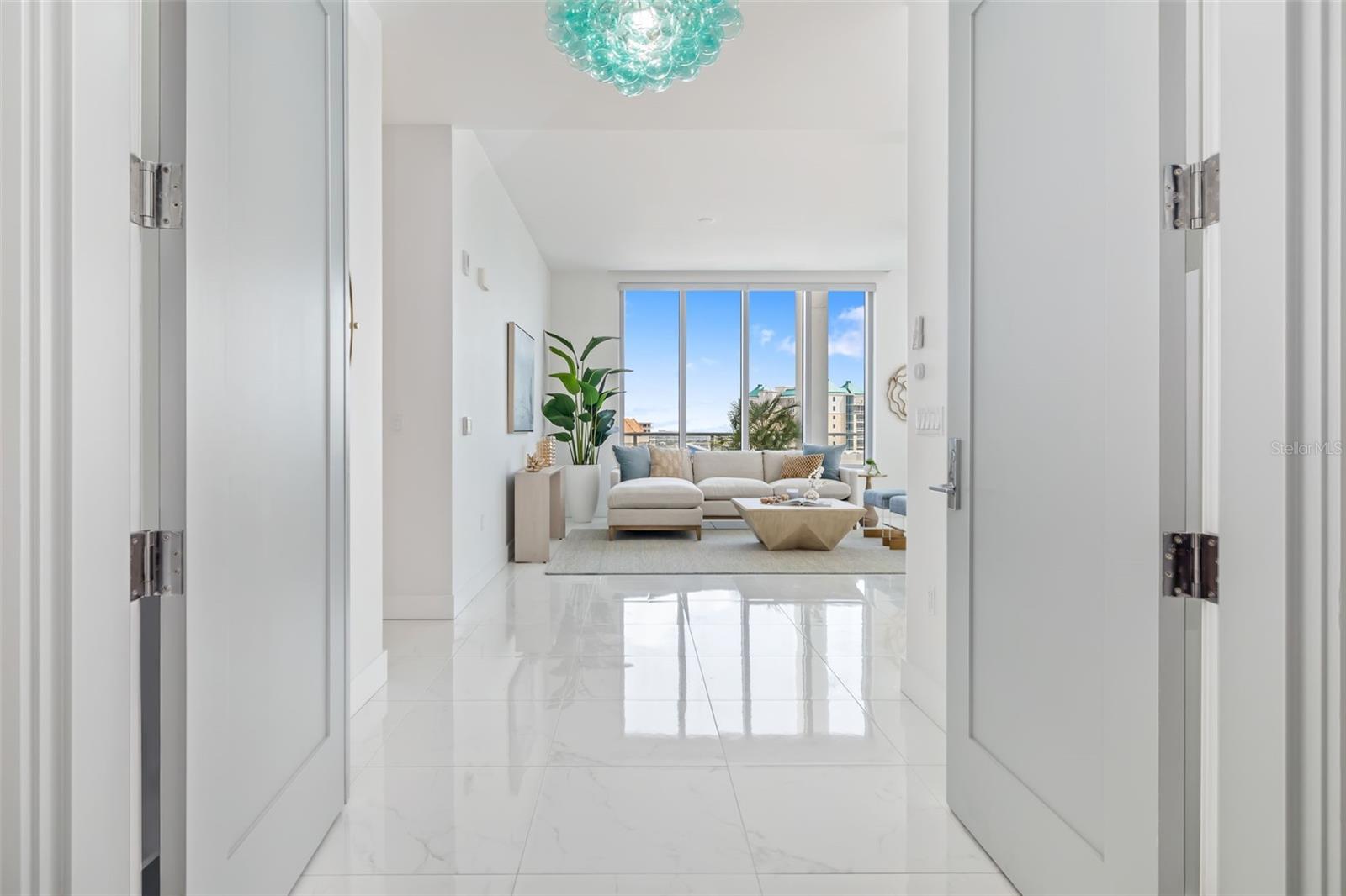 Image 4 of 81 For 111 Pineapple Avenue 1204