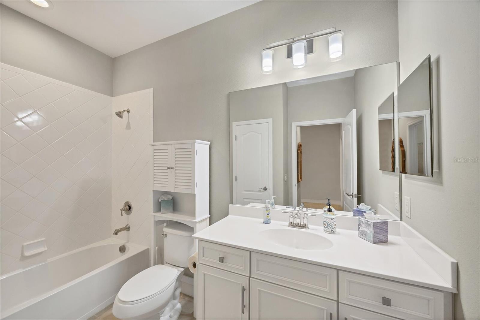 Image 11 of 20 For 6964 White Willow Court