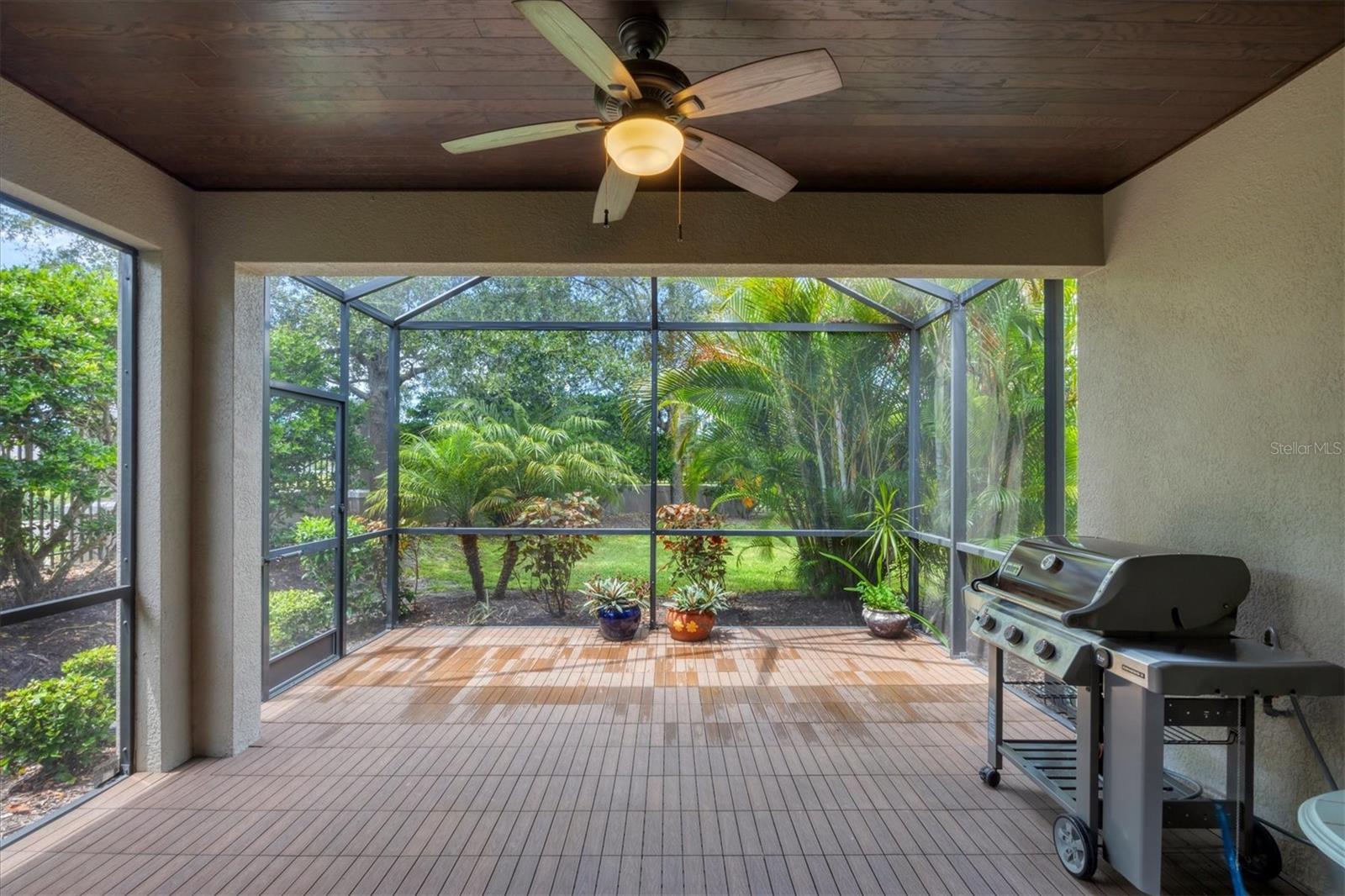Image 15 of 20 For 6964 White Willow Court