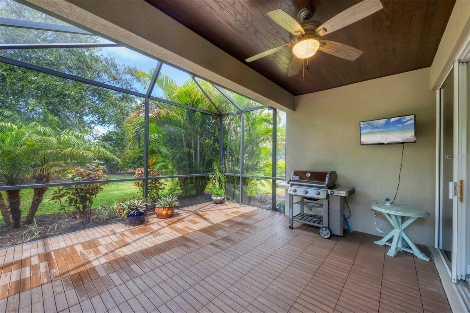 Image 16 of 20 For 6964 White Willow Court