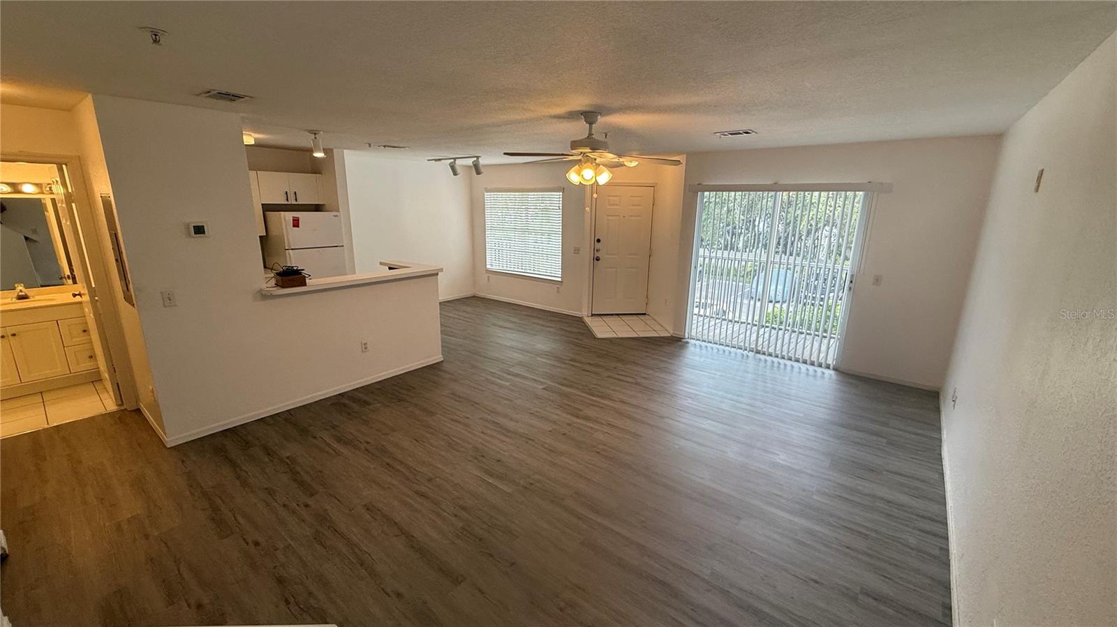 Image 2 of 30 For 850 Tamiami Trail 222