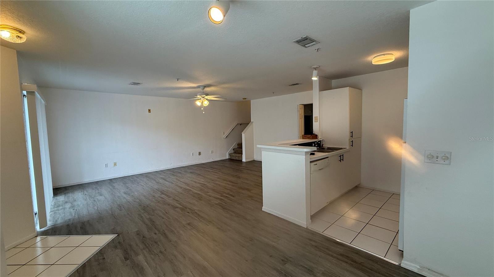 Image 4 of 30 For 850 Tamiami Trail 222
