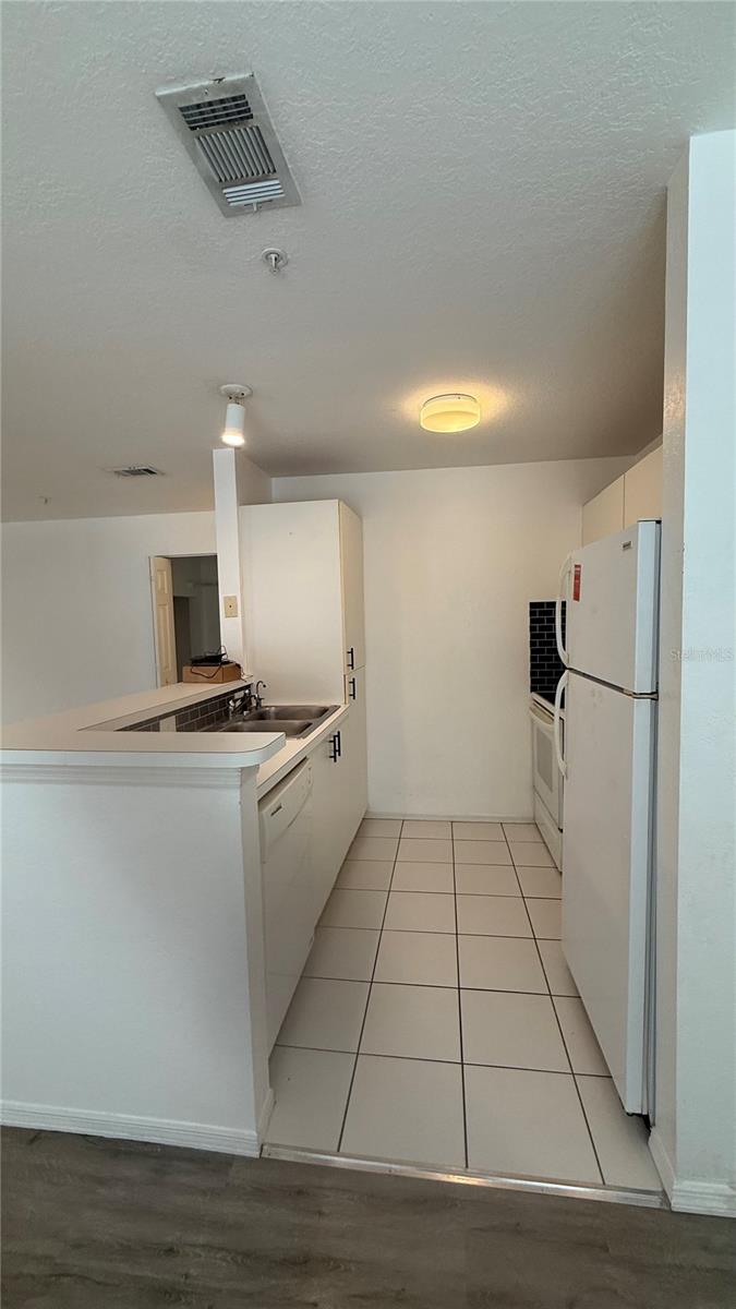 Image 8 of 30 For 850 Tamiami Trail 222