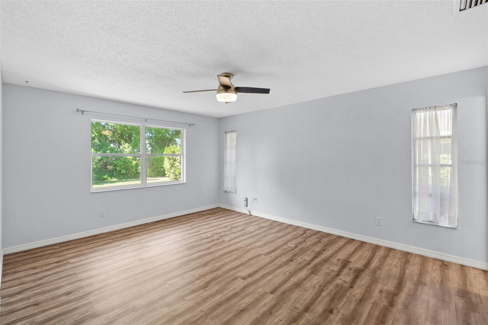 Image 39 of 70 For 7082 Country Club Drive N 7082