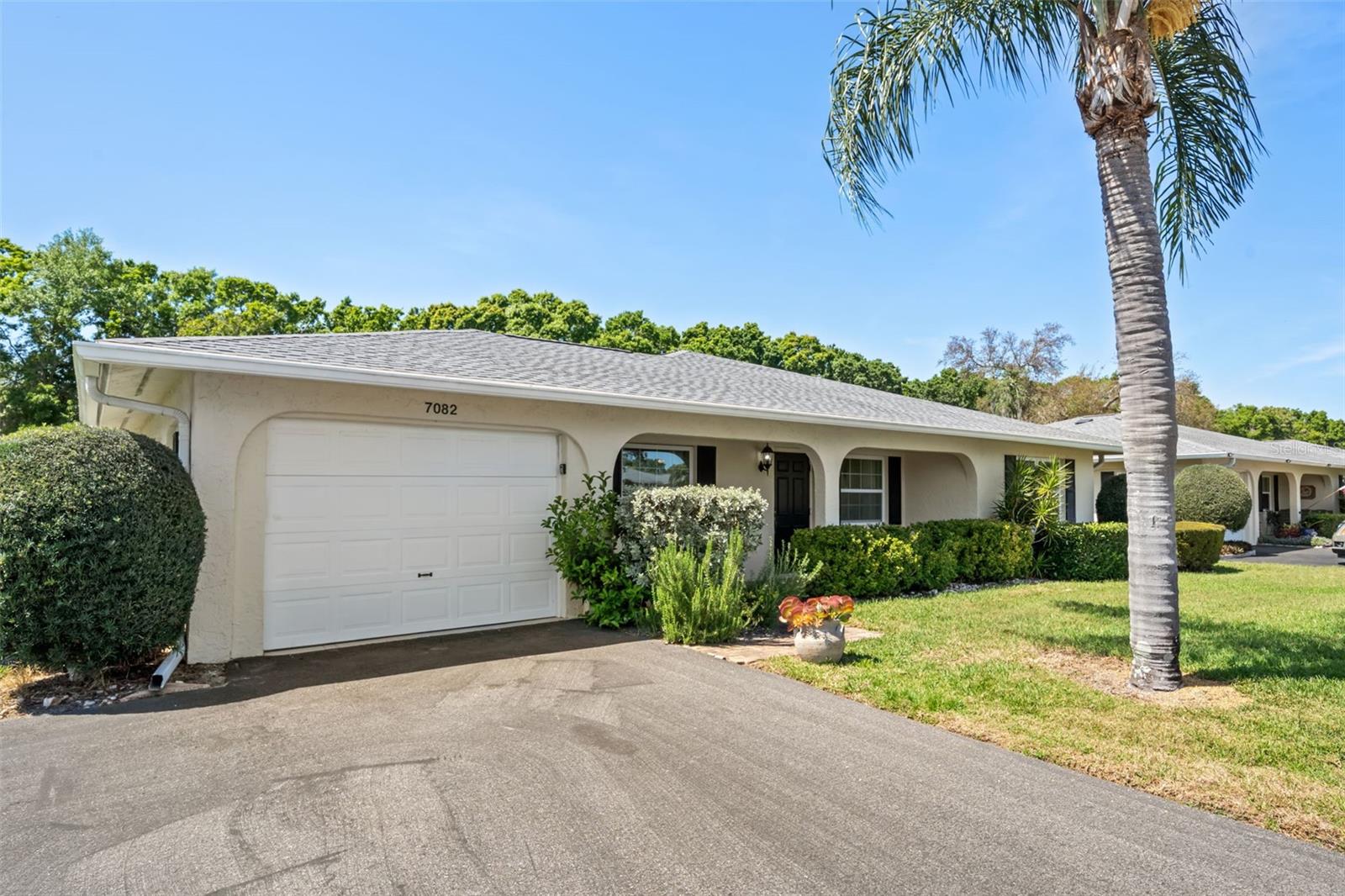 Image 4 of 70 For 7082 Country Club Drive N 7082