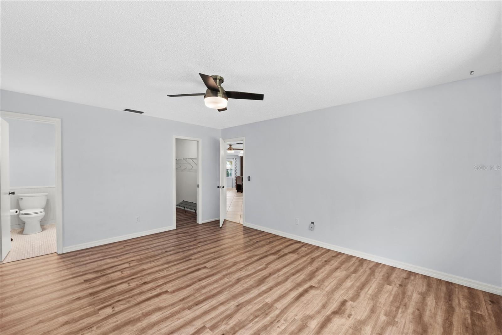 Image 41 of 70 For 7082 Country Club Drive N 7082