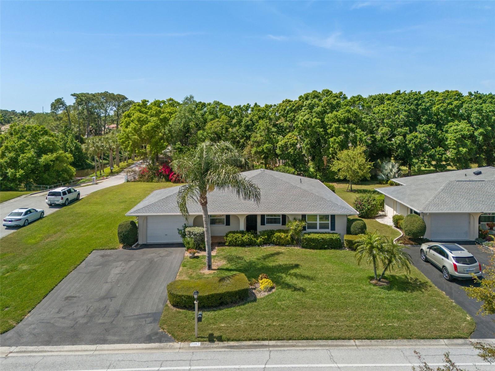 Image 5 of 70 For 7082 Country Club Drive N 7082
