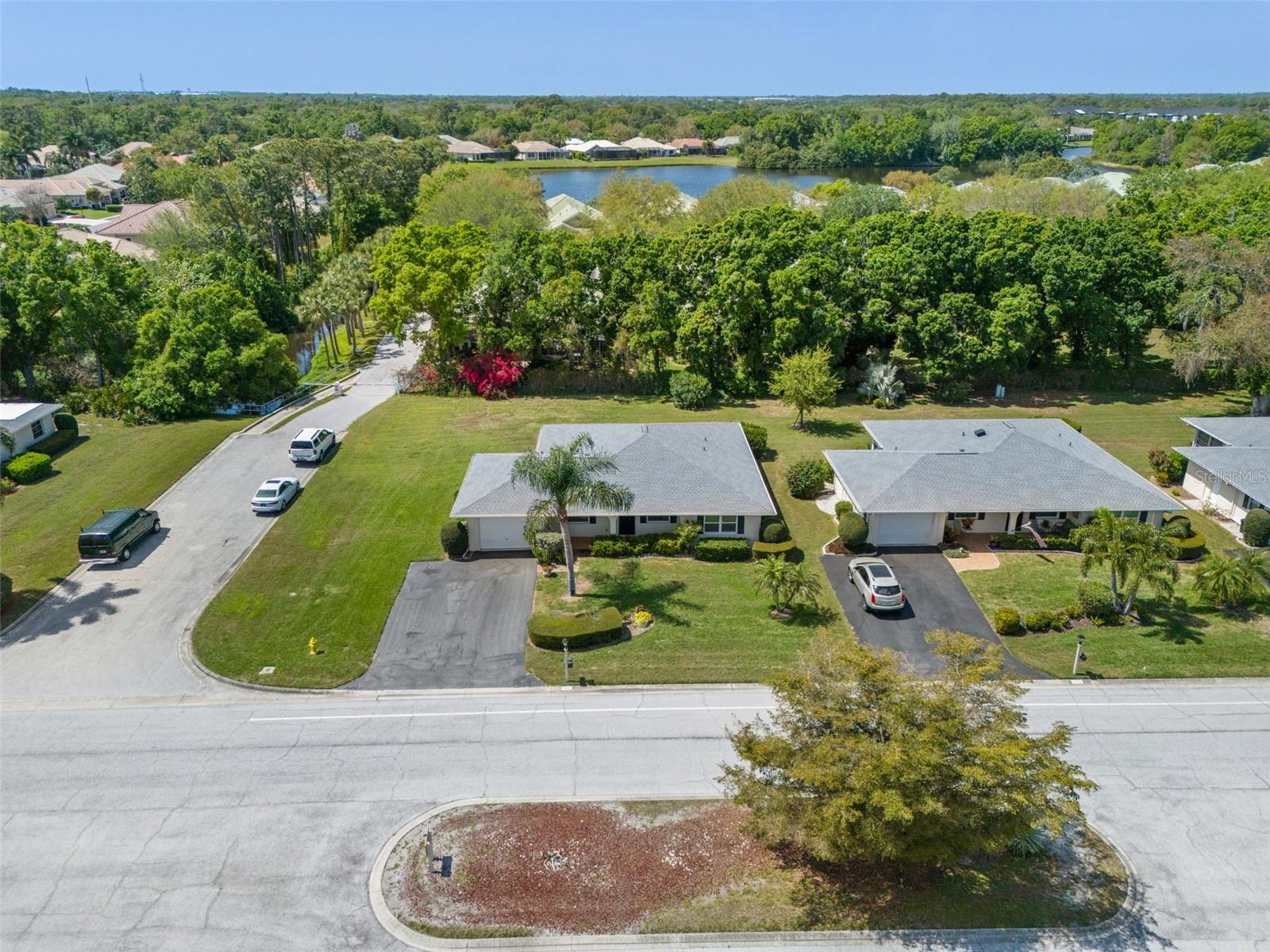 Image 7 of 70 For 7082 Country Club Drive N 7082