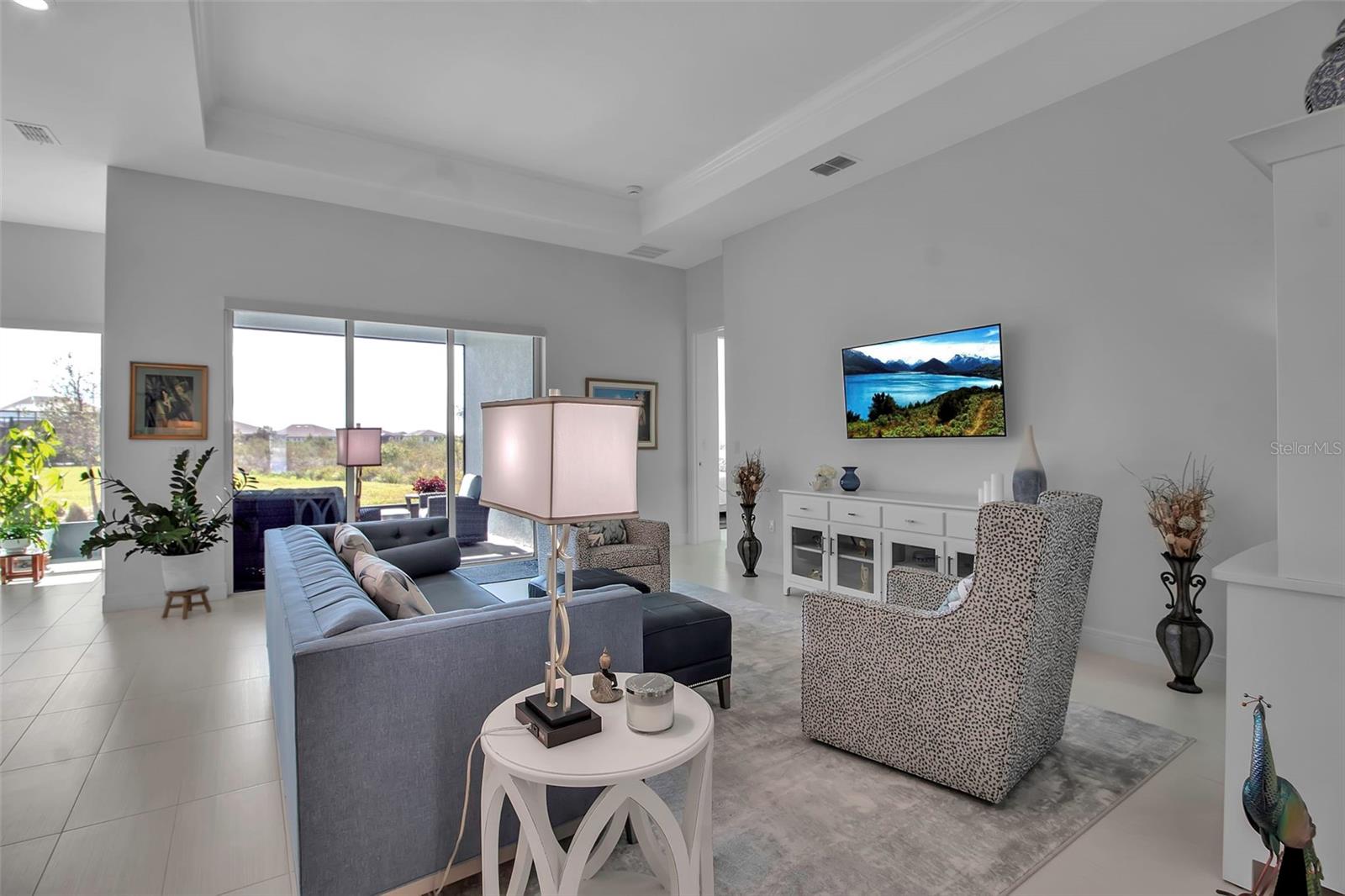 Image 16 of 71 For 8541 Coastal Palms Glen