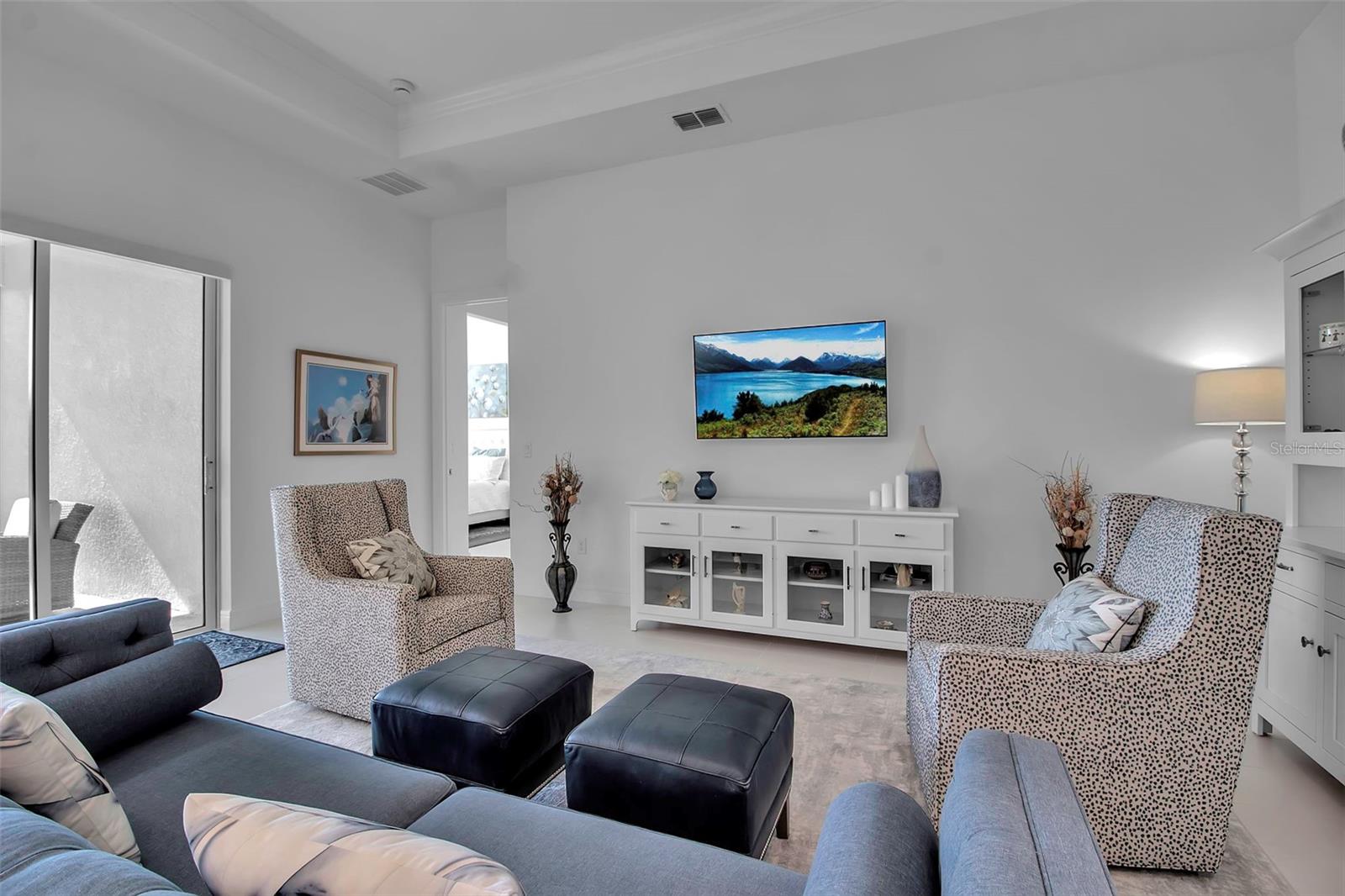 Image 18 of 71 For 8541 Coastal Palms Glen