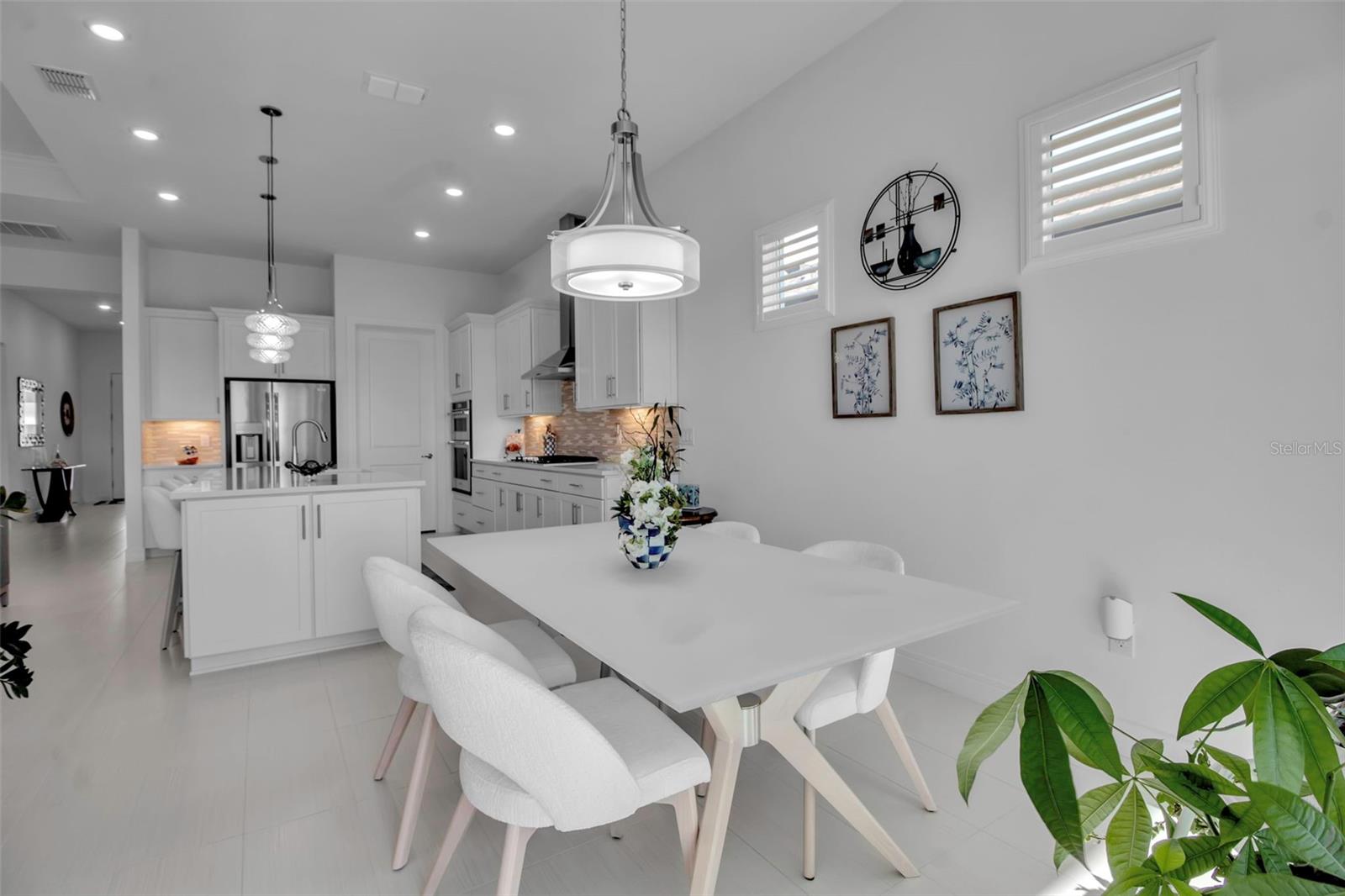 Image 40 of 71 For 8541 Coastal Palms Glen