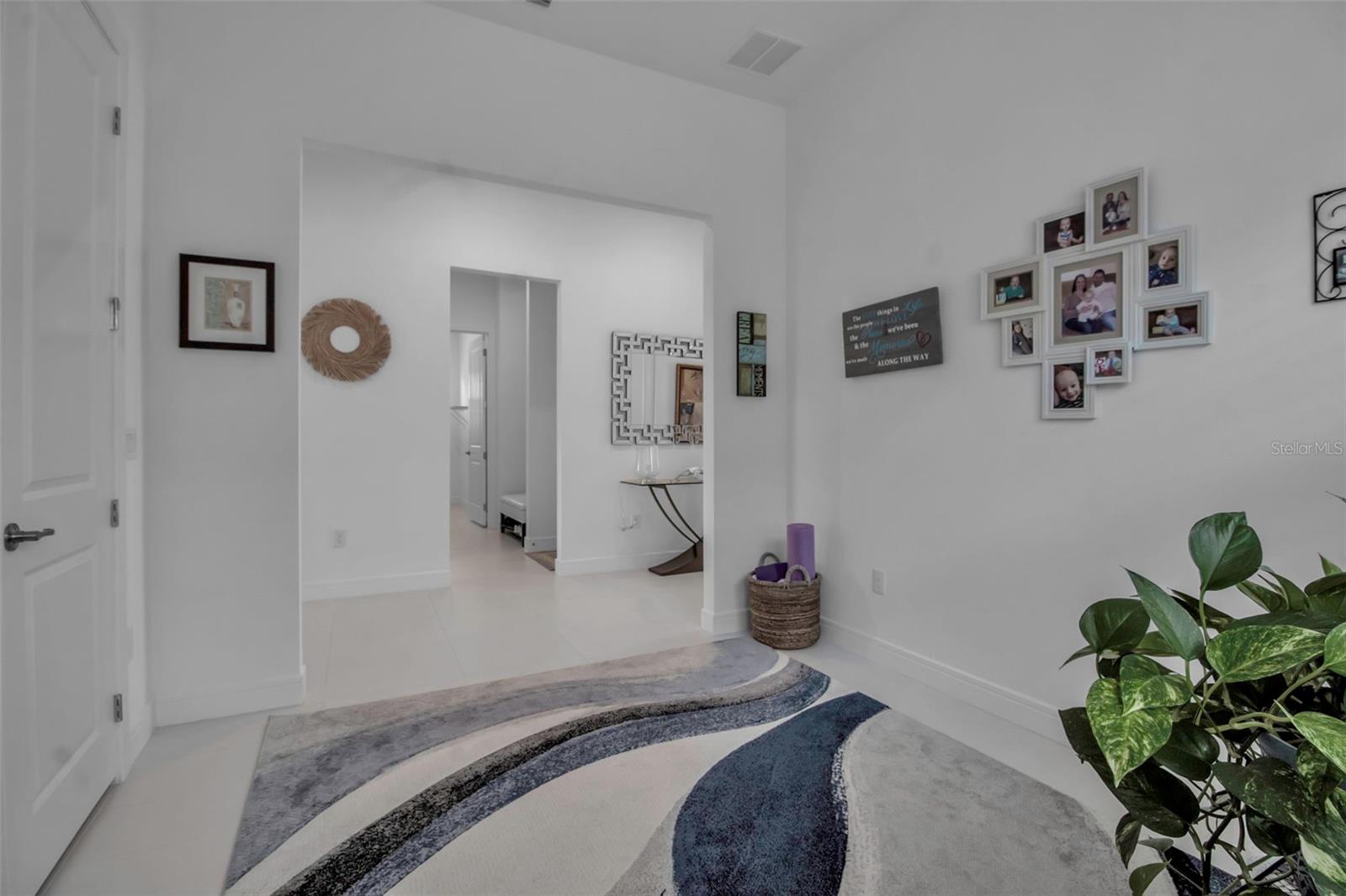 Image 8 of 71 For 8541 Coastal Palms Glen