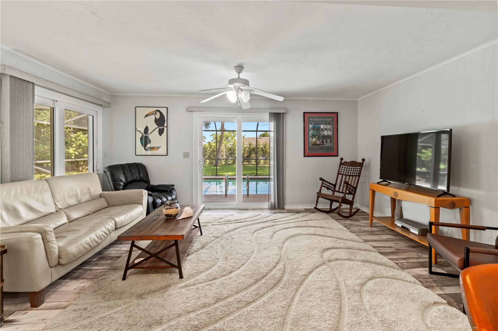Image 16 of 59 For 107 Corot Drive
