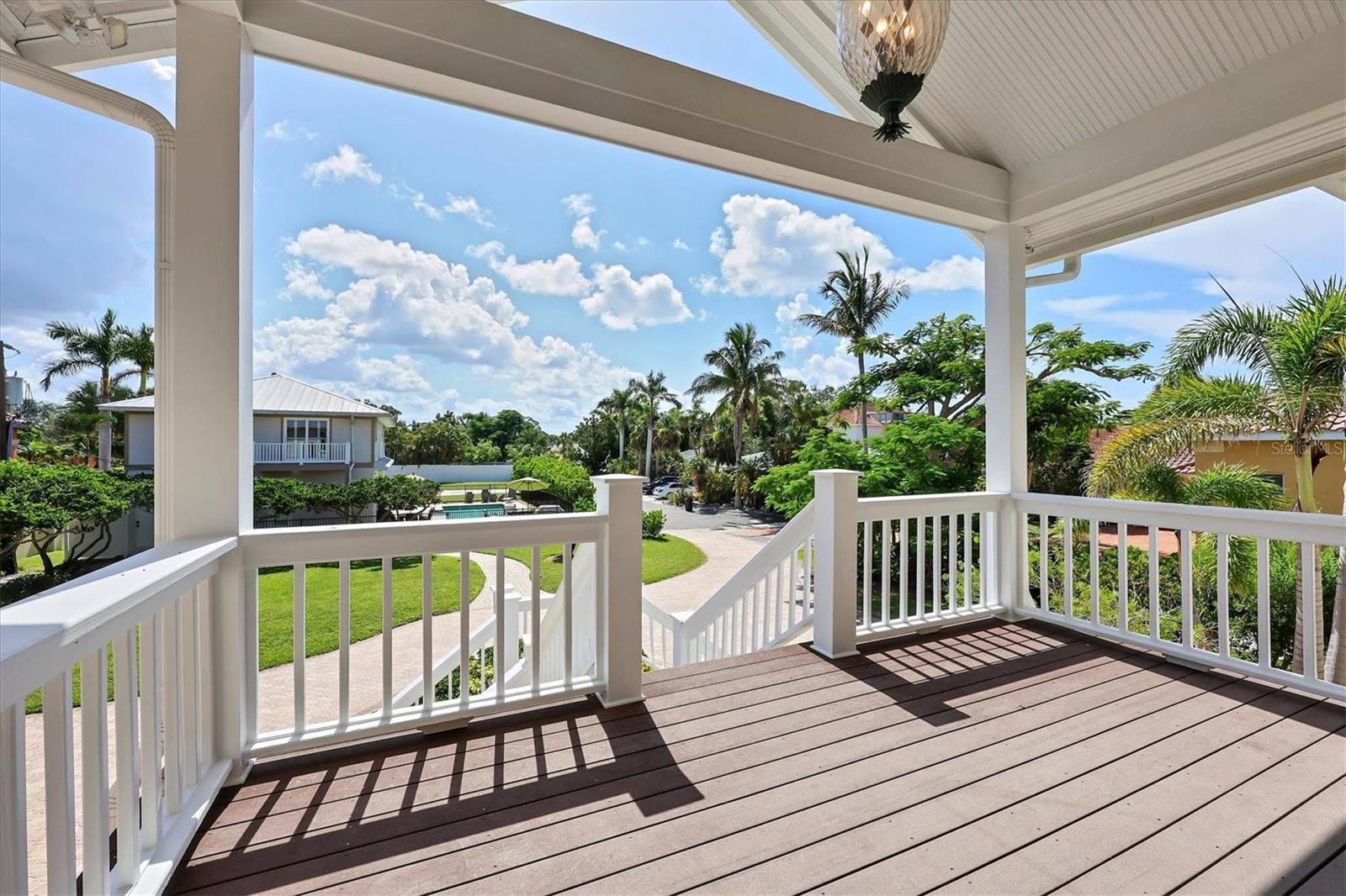Image 12 of 63 For 559 Bob Hope Drive