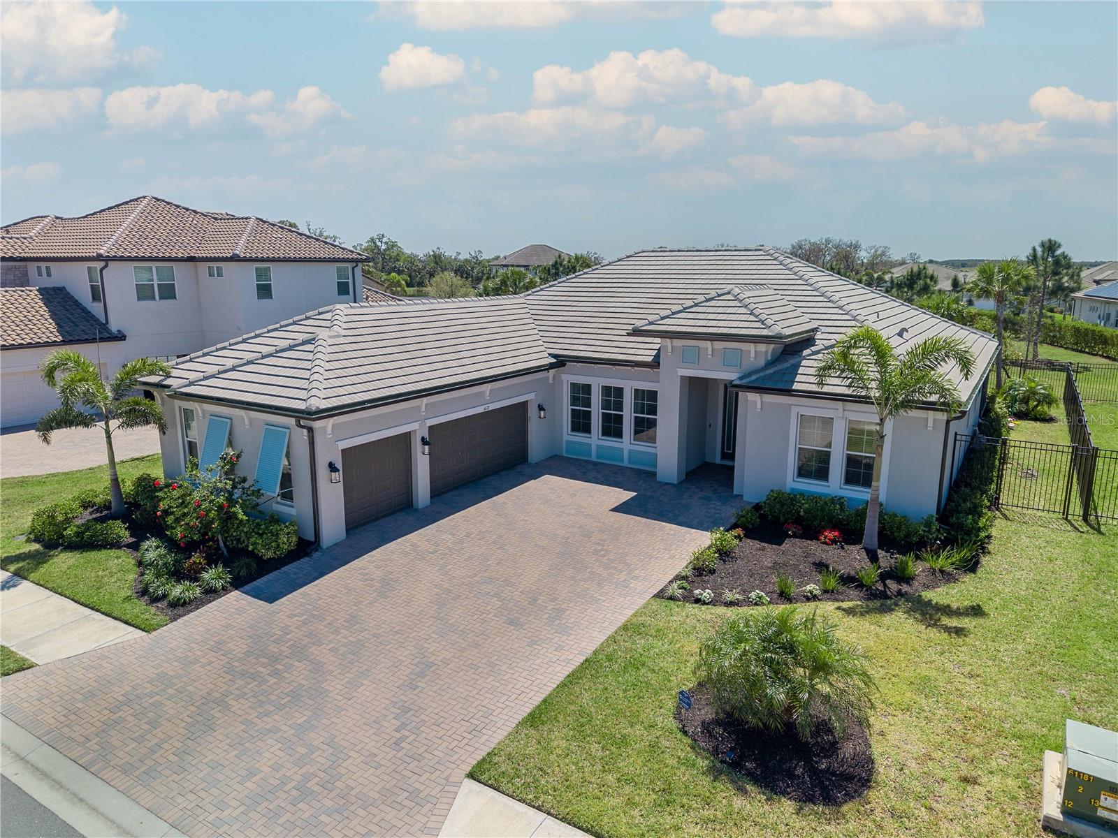 Details for 6172 Lungo Lago Drive, SARASOTA, FL 34241