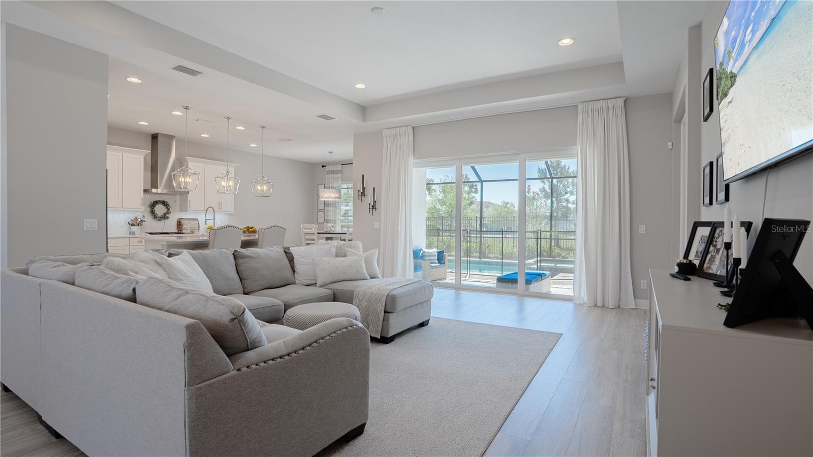 Image 4 of 32 For 6172 Lungo Lago Drive