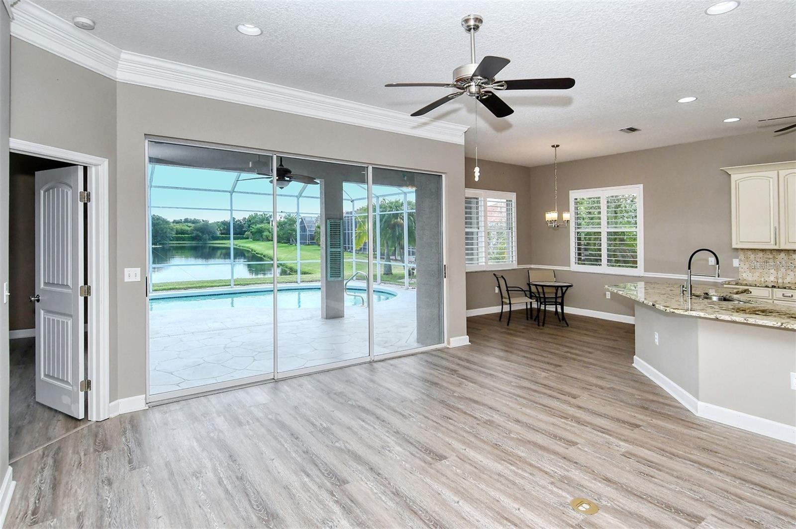 Image 10 of 50 For 6807 Sagebrush Circle