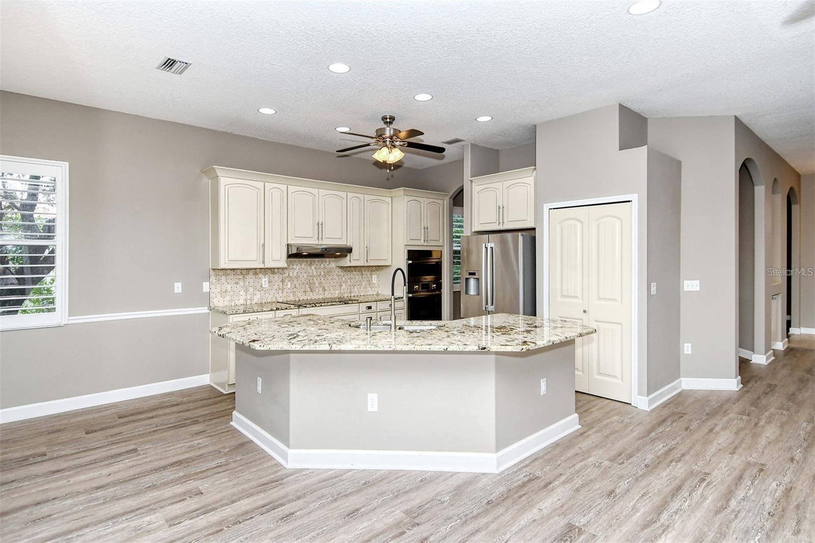 Image 15 of 50 For 6807 Sagebrush Circle