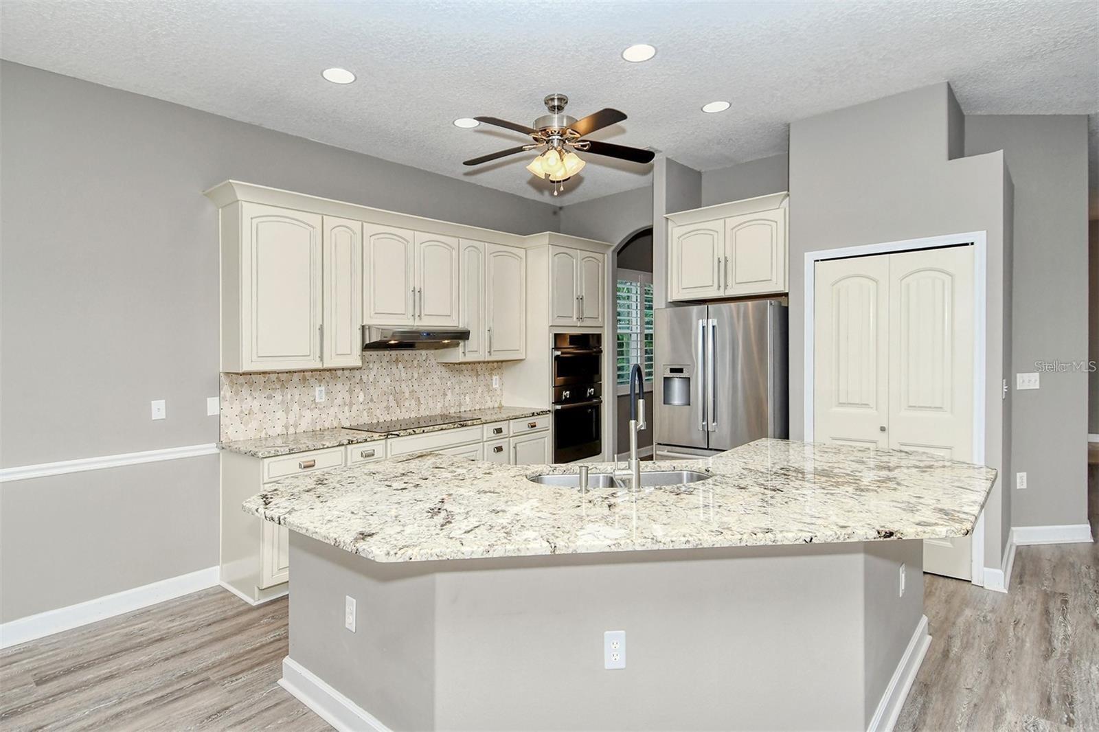 Image 16 of 50 For 6807 Sagebrush Circle
