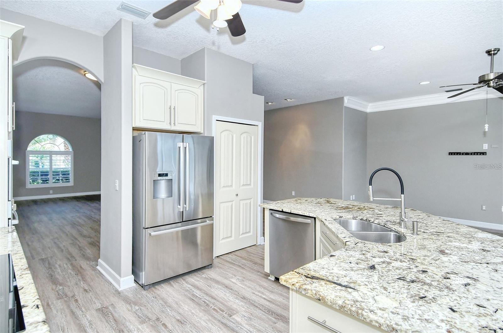 Image 18 of 50 For 6807 Sagebrush Circle